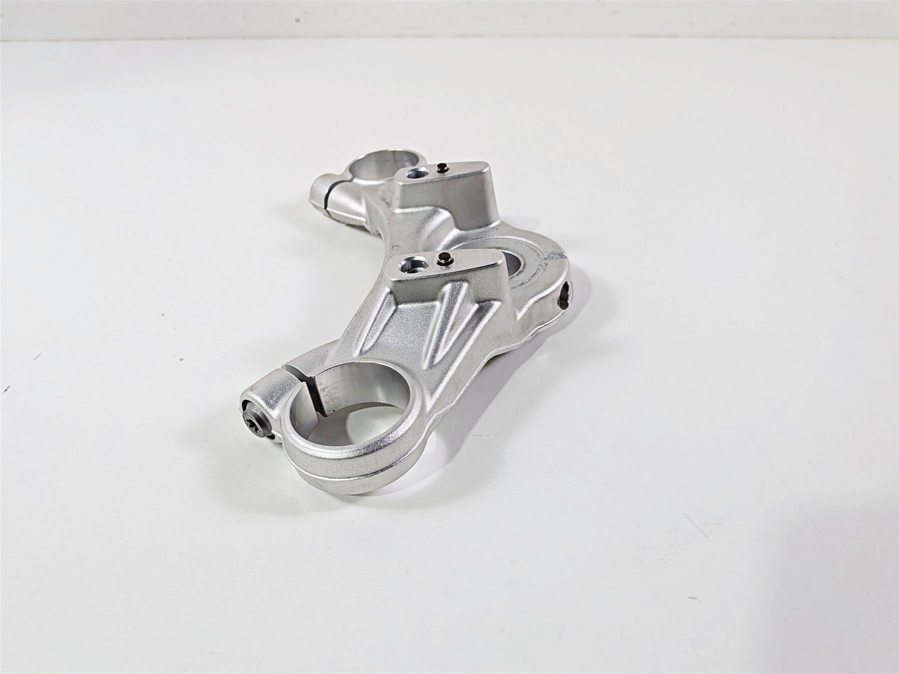 2023 BMW R nineT Scrambler K23 Upper Triple Tree Steering Clamp 31428558709 {{ shop.shopifyCountryName }} - Mototech271