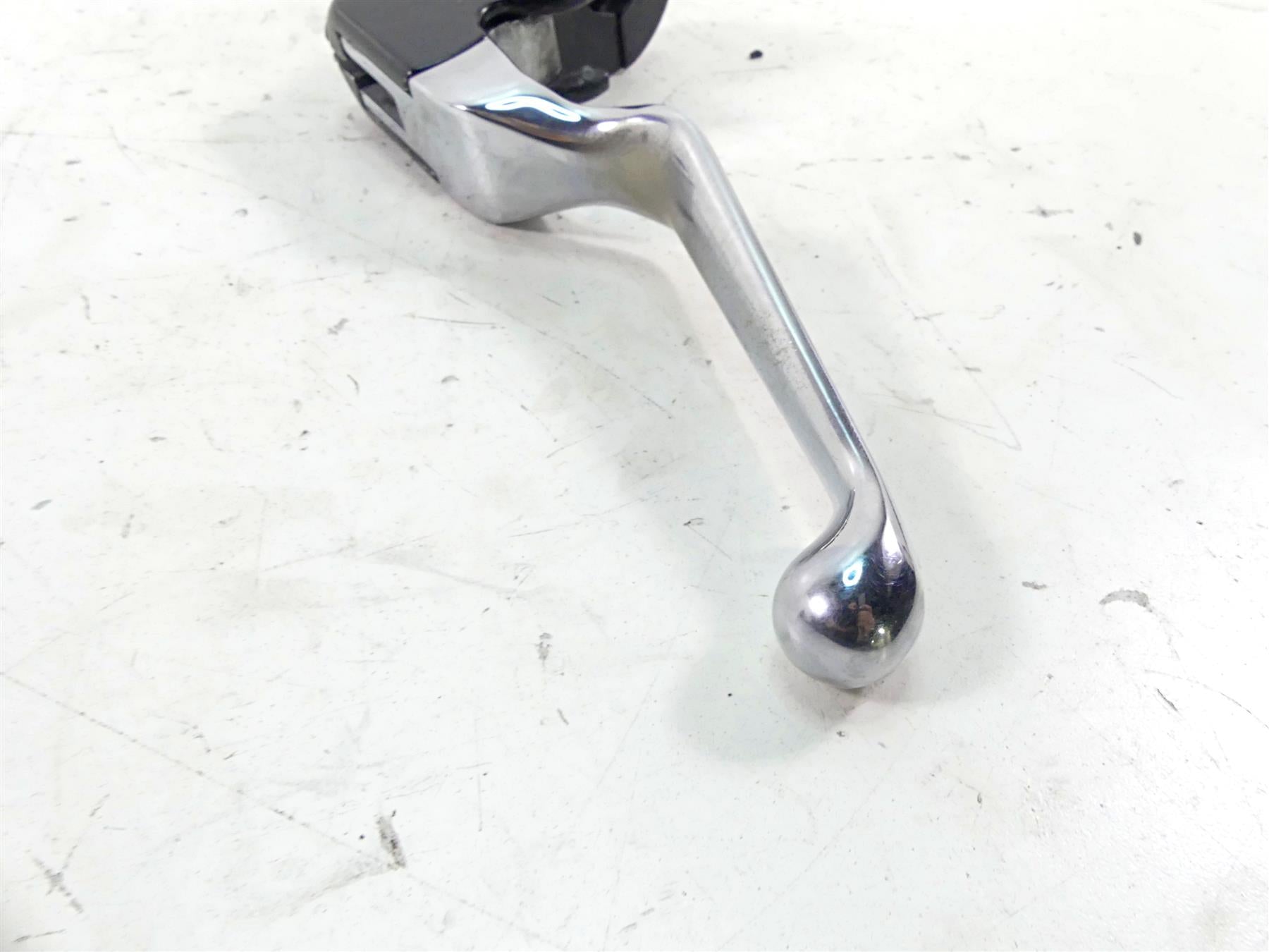 2002 Harley Touring FLHTC Electra Glide Clutch Perch & Chrome Lever 45015-96 {{ shop.shopifyCountryName }} - Mototech271