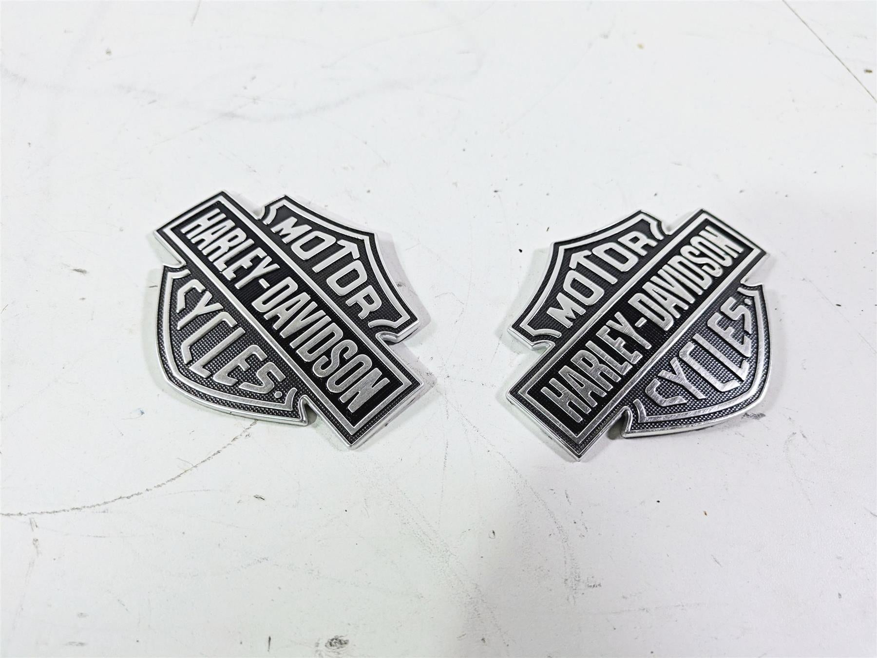 2017 Harley FLS Softail Slim Fuel Gas Petrol Tank Emblem Set 61400055 61400056 {{ shop.shopifyCountryName }} - Mototech271