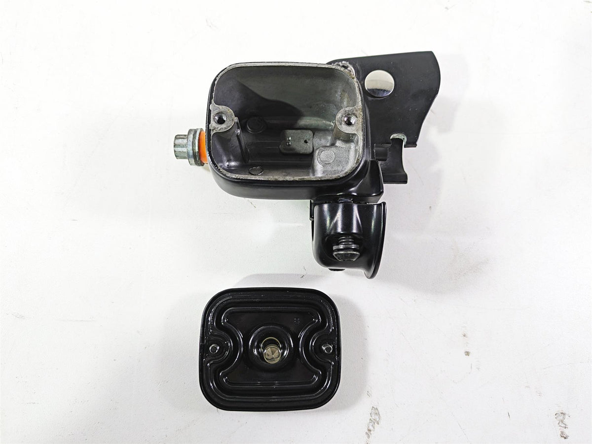 2017 Harley Dyna FXDB Street Bob Front Brake Master Cylinder 9/16 Bore 45029-11D {{ shop.shopifyCountryName }} - Mototech271