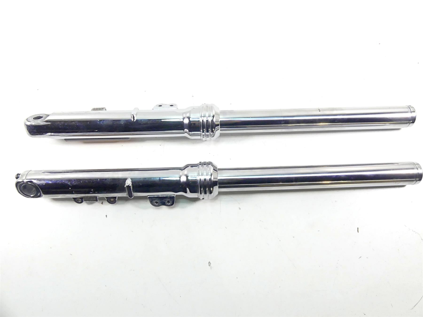 2005 Harley VRSCSE CVO V-Rod 49mm Chrome Front Fork Leg Set 46784-05A 46785-05A {{ shop.shopifyCountryName }} - Mototech271