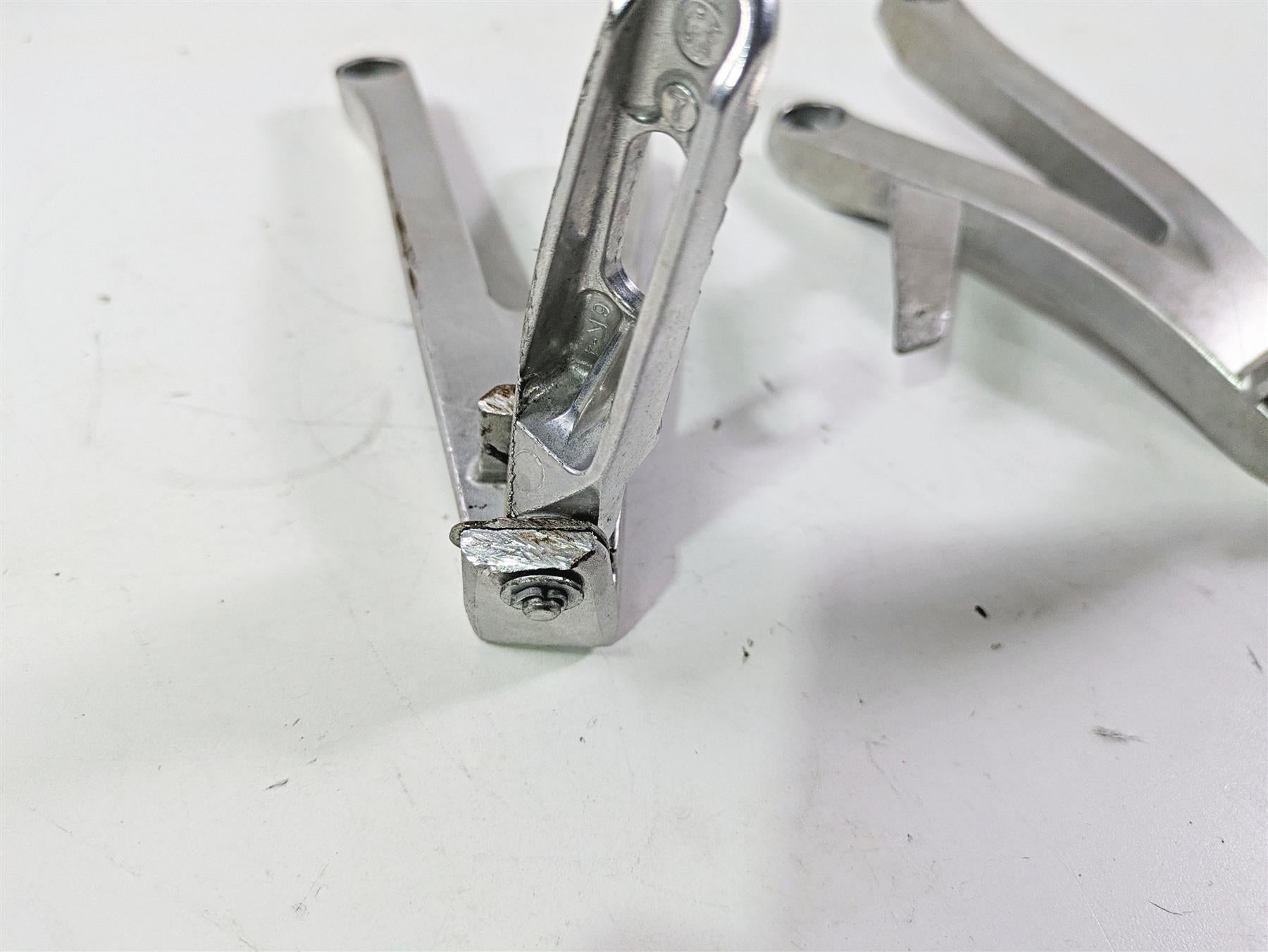 2025 Honda CBR600RR Rear Passenger Footpeg Set 50750-MFJ-D00 50760-MFJ-D00 {{ shop.shopifyCountryName }} - Mototech271