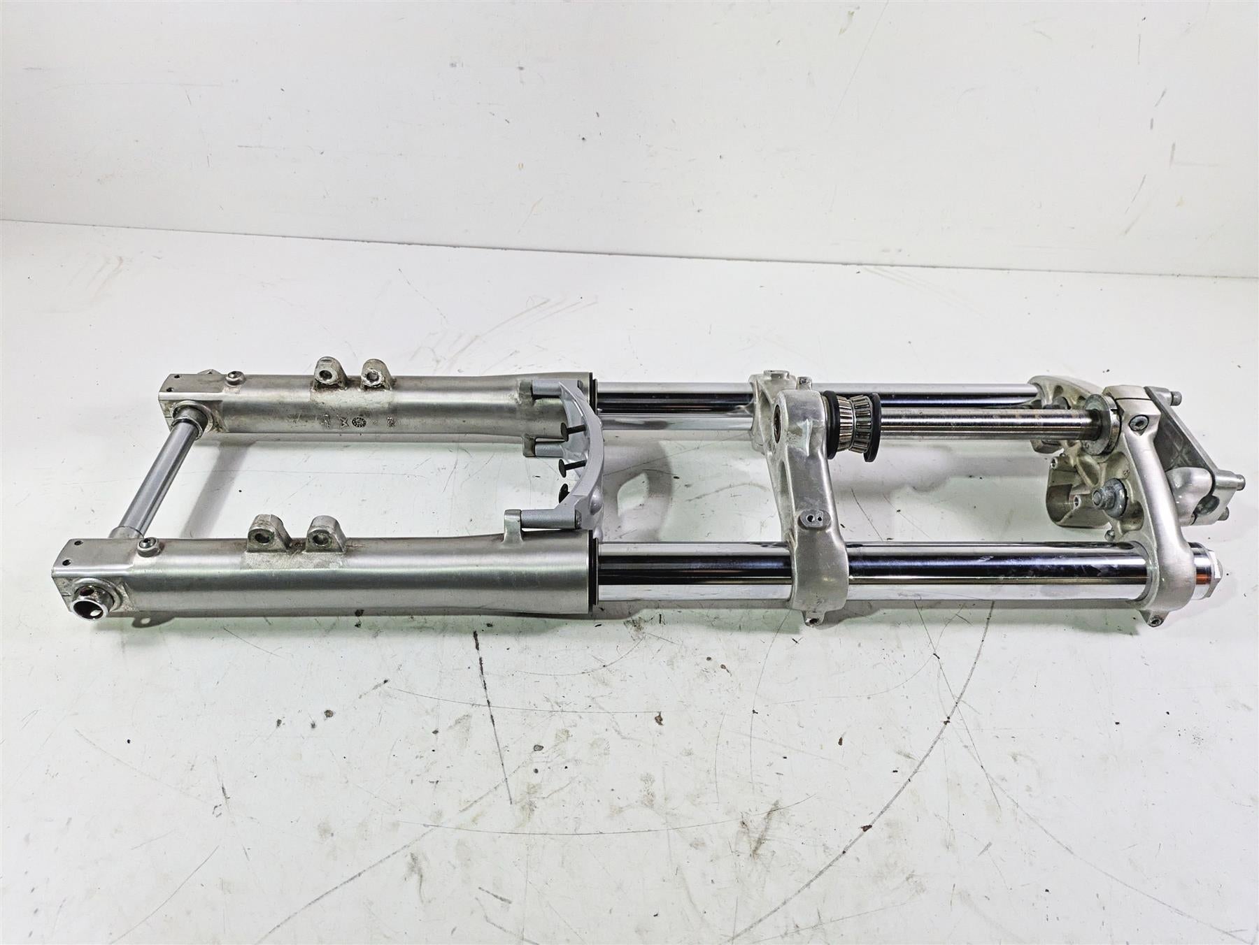 1998 Moto Guzzi California 1100 EV Front End Fork Triple Tree + Riser GU03490200 {{ shop.shopifyCountryName }} - Mototech271