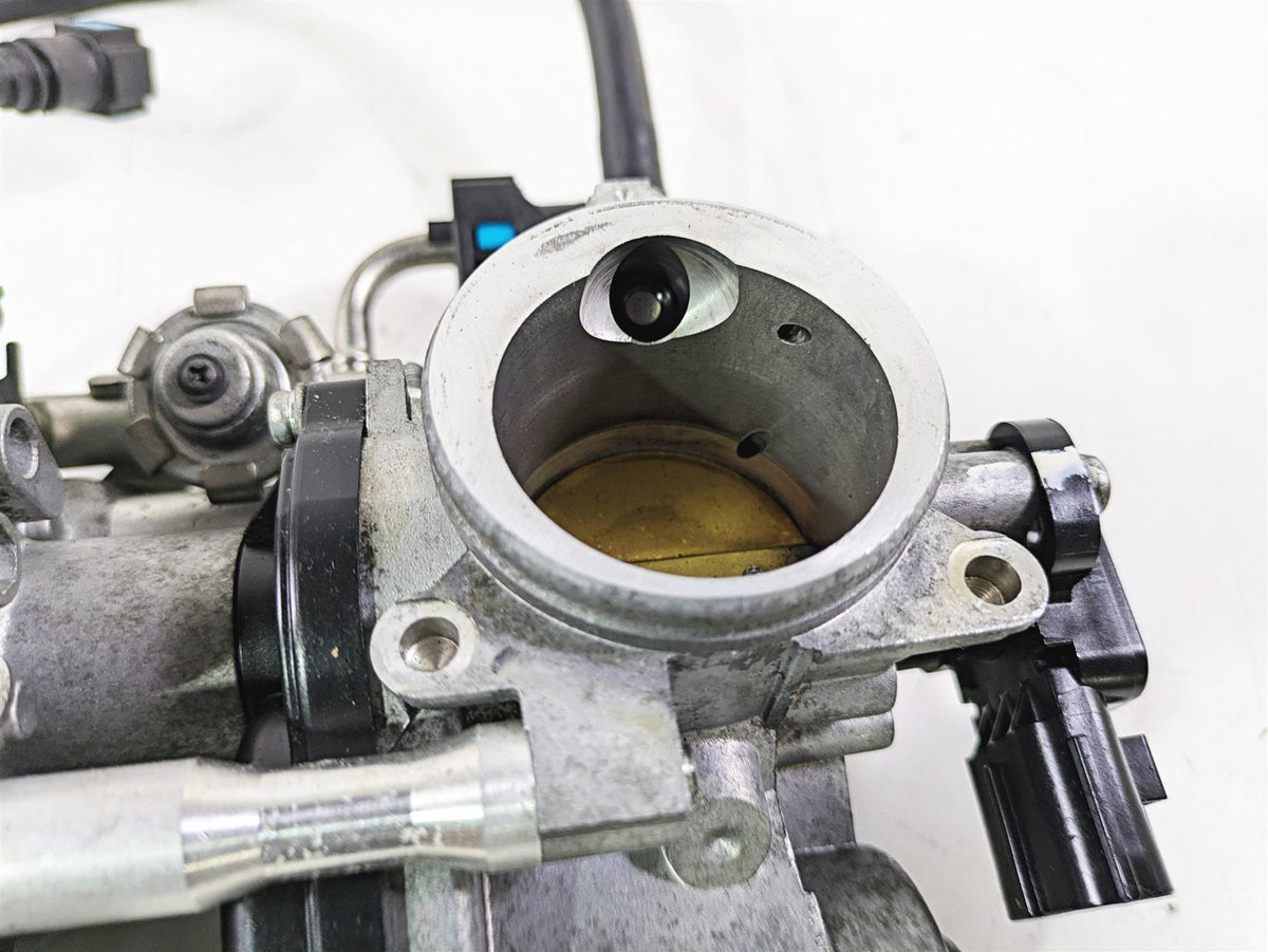 2012 Yamaha XT1200 Super Tenere Throttle Body Bodies 23P-13750-00-00 {{ shop.shopifyCountryName }} - Mototech271