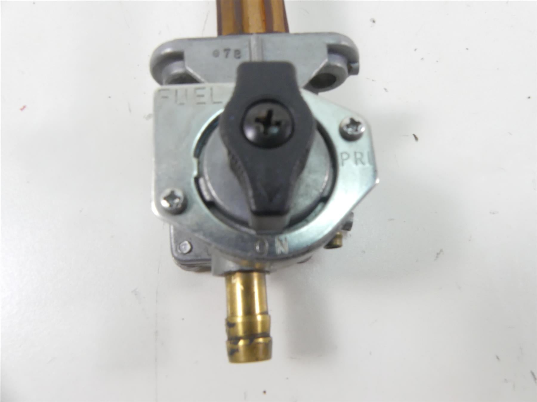 1998 Kawasaki VN800 Vulcan Fuel Gas Petrol Valve Petcock 51023-1219 51023-1260 {{ shop.shopifyCountryName }} - Mototech271