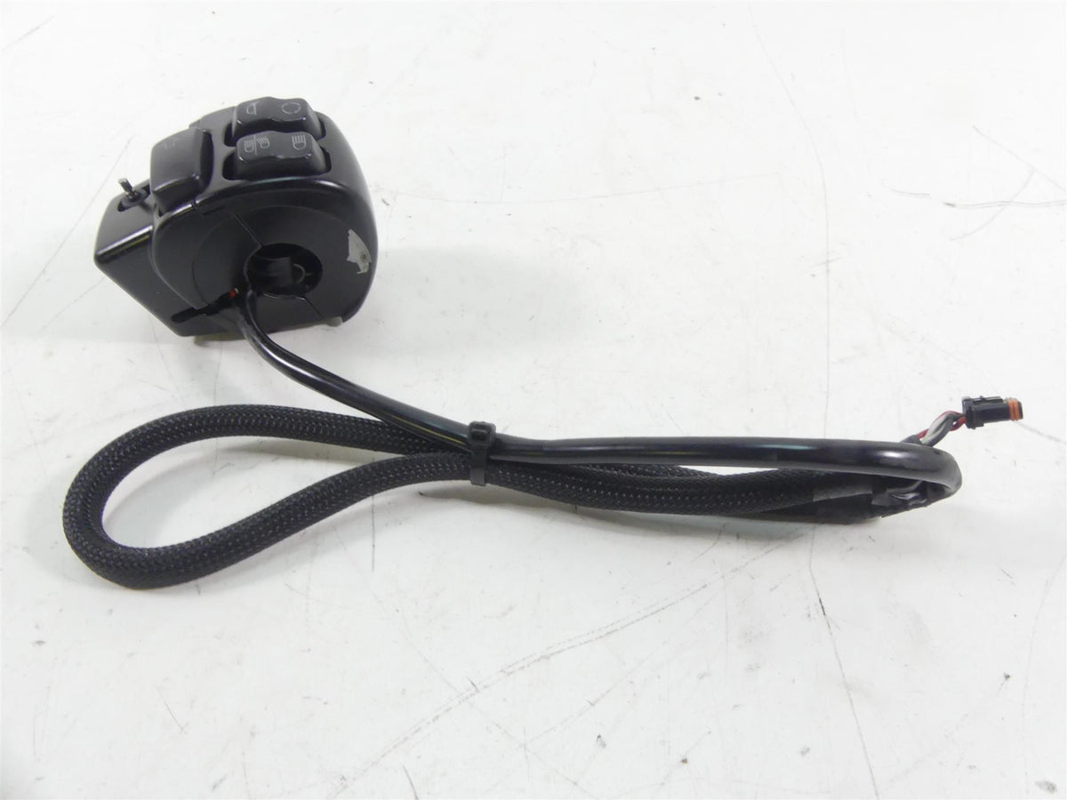 2017 Harley FXSE CVO Pro Street Breakout Left Hand Control Switch 71500458 {{ shop.shopifyCountryName }} - Mototech271