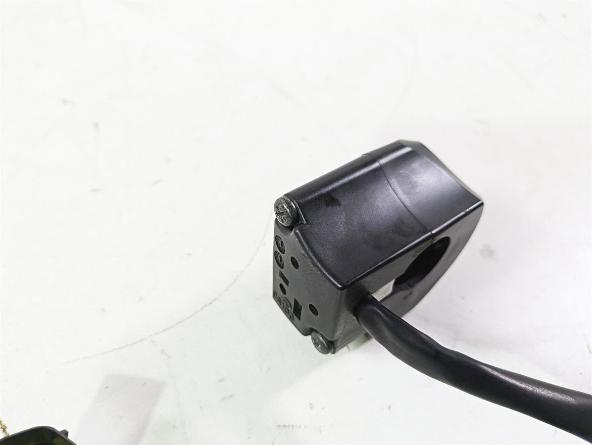 2008 Ducati SBK 1098 S Right Hand Start Stop Control Switch 65040111A {{ shop.shopifyCountryName }} - Mototech271