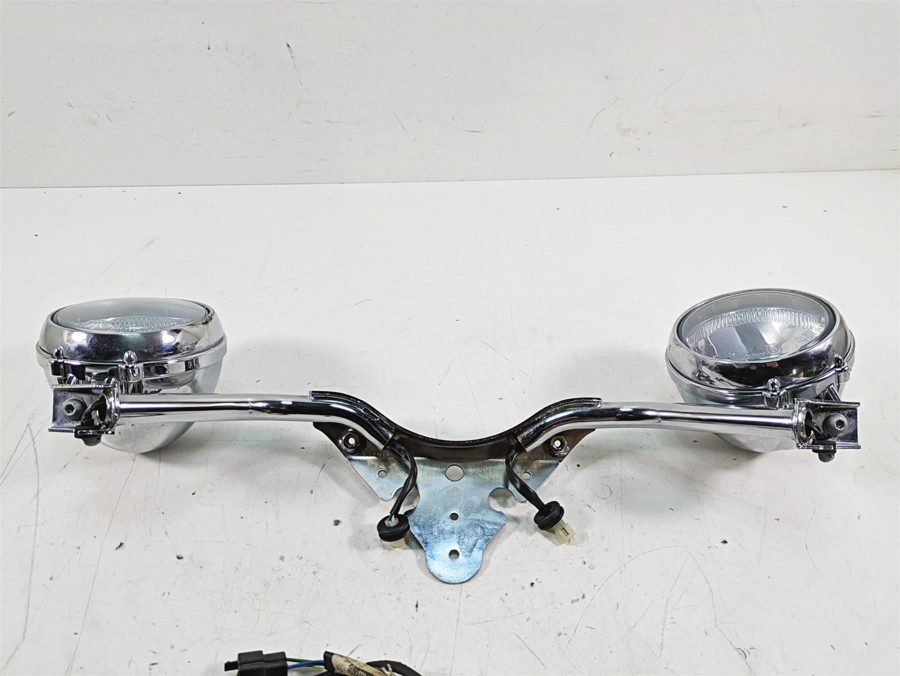 2014 Moto Guzzi California 1400 T Front Spot Lights & Mount -Read B063295 887997 {{ shop.shopifyCountryName }} - Mototech271