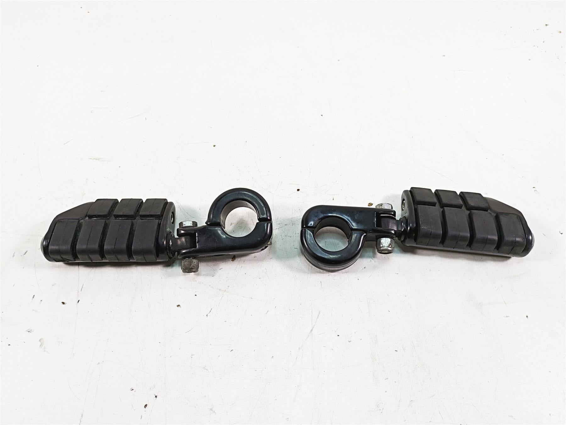 2020 Harley Softail FXBB Street Bob Crash Bar Highway Foot Peg Set - Read {{ shop.shopifyCountryName }} - Mototech271