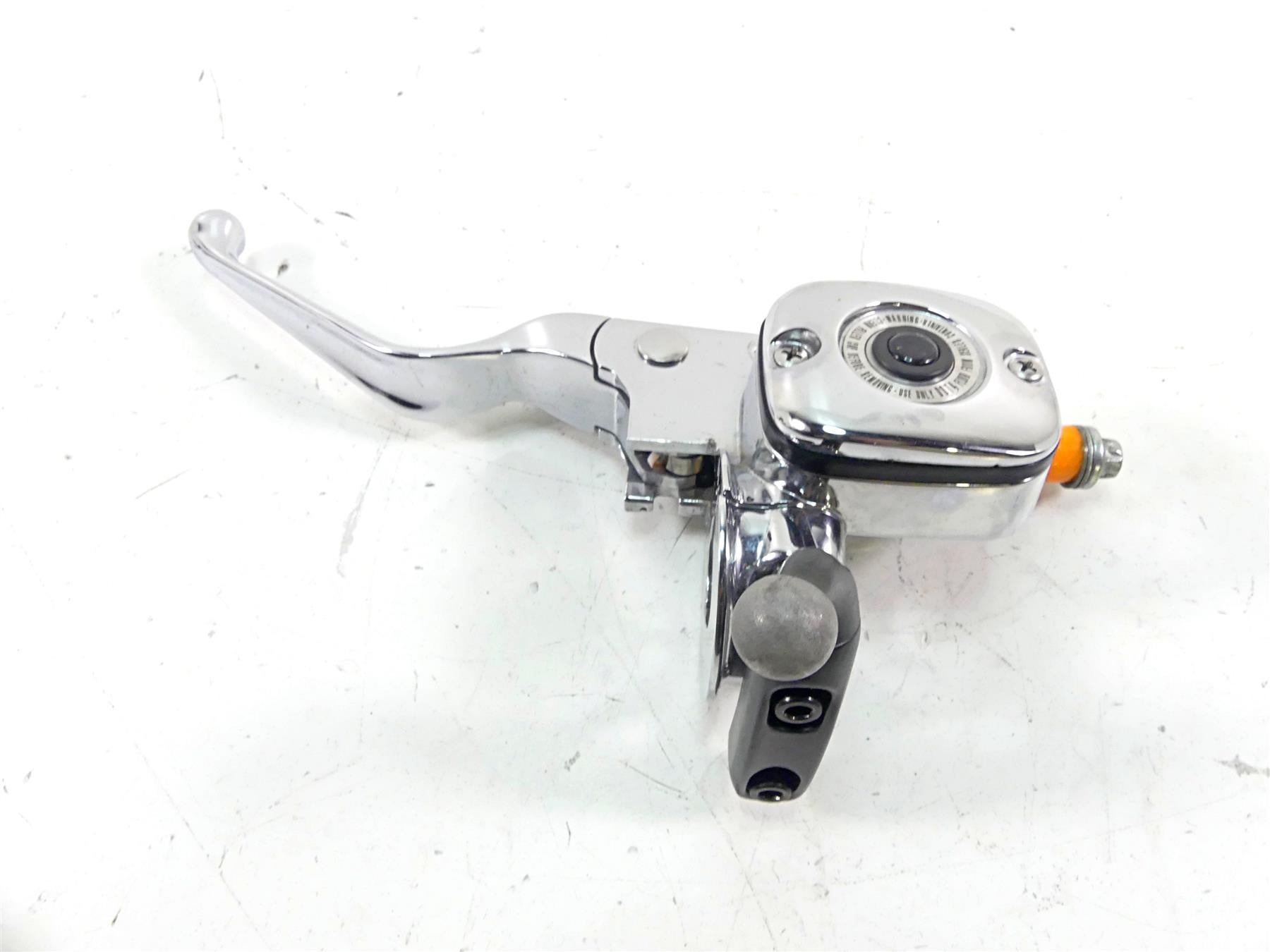 2006 Harley Touring FLHTCU SE E-Glide Clutch Master Cylinder 11/16