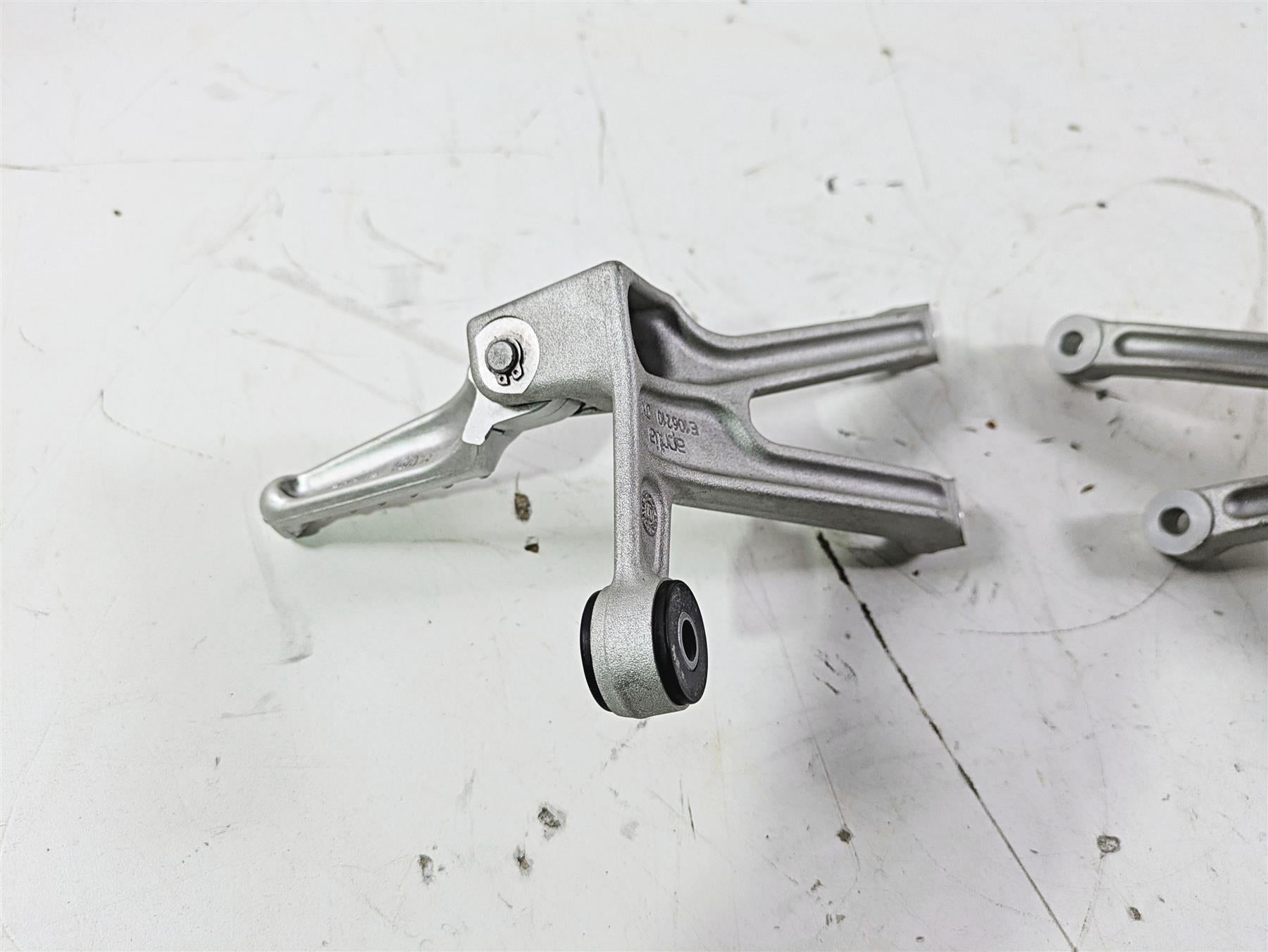 2008 Aprilia RSVR 1000 Factory Rear Passenger Foot Peg Set AP8154071 AP8154072 {{ shop.shopifyCountryName }} - Mototech271