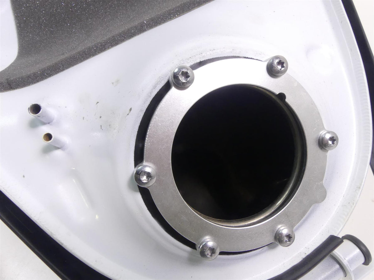 2020 Triumph Speed Triple RS 1050 Fuel Gas Petrol Tank & Cover -dents T2401393 {{ shop.shopifyCountryName }} - Mototech271