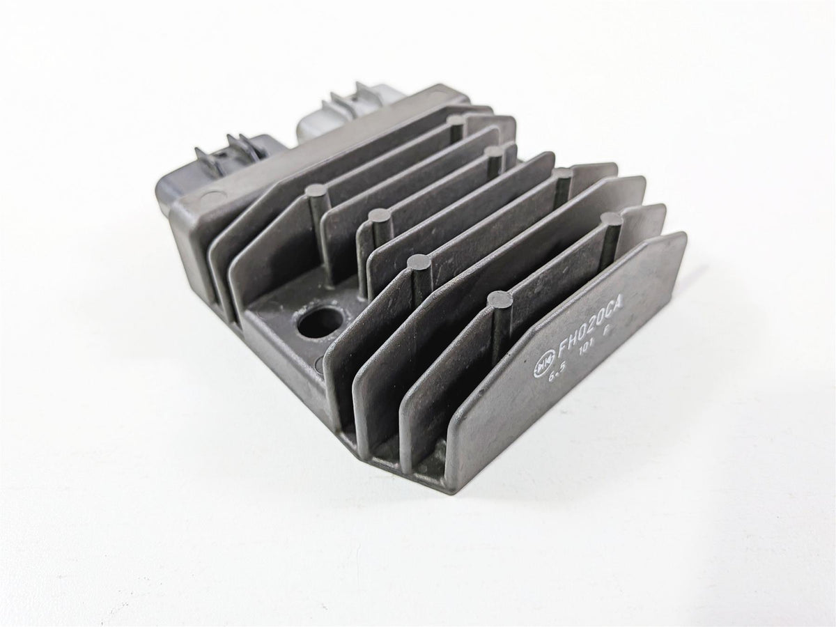 2017 BMW S1000RR K46 Rectifier Voltage Regulator FH020CA 12317718422 {{ shop.shopifyCountryName }} - Mototech271