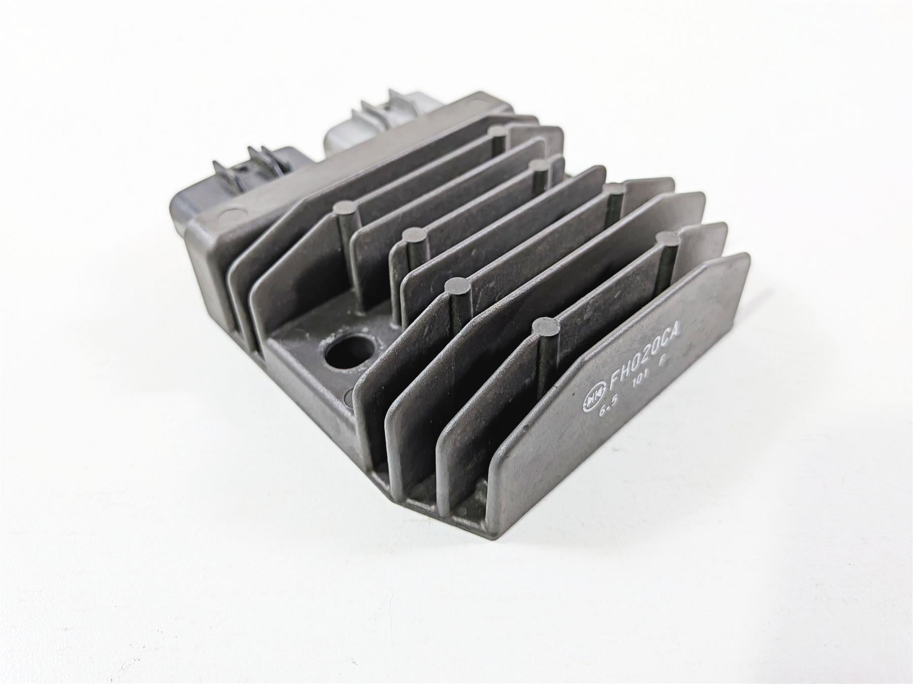 2017 BMW S1000RR K46 Rectifier Voltage Regulator FH020CA 12317718422 {{ shop.shopifyCountryName }} - Mototech271