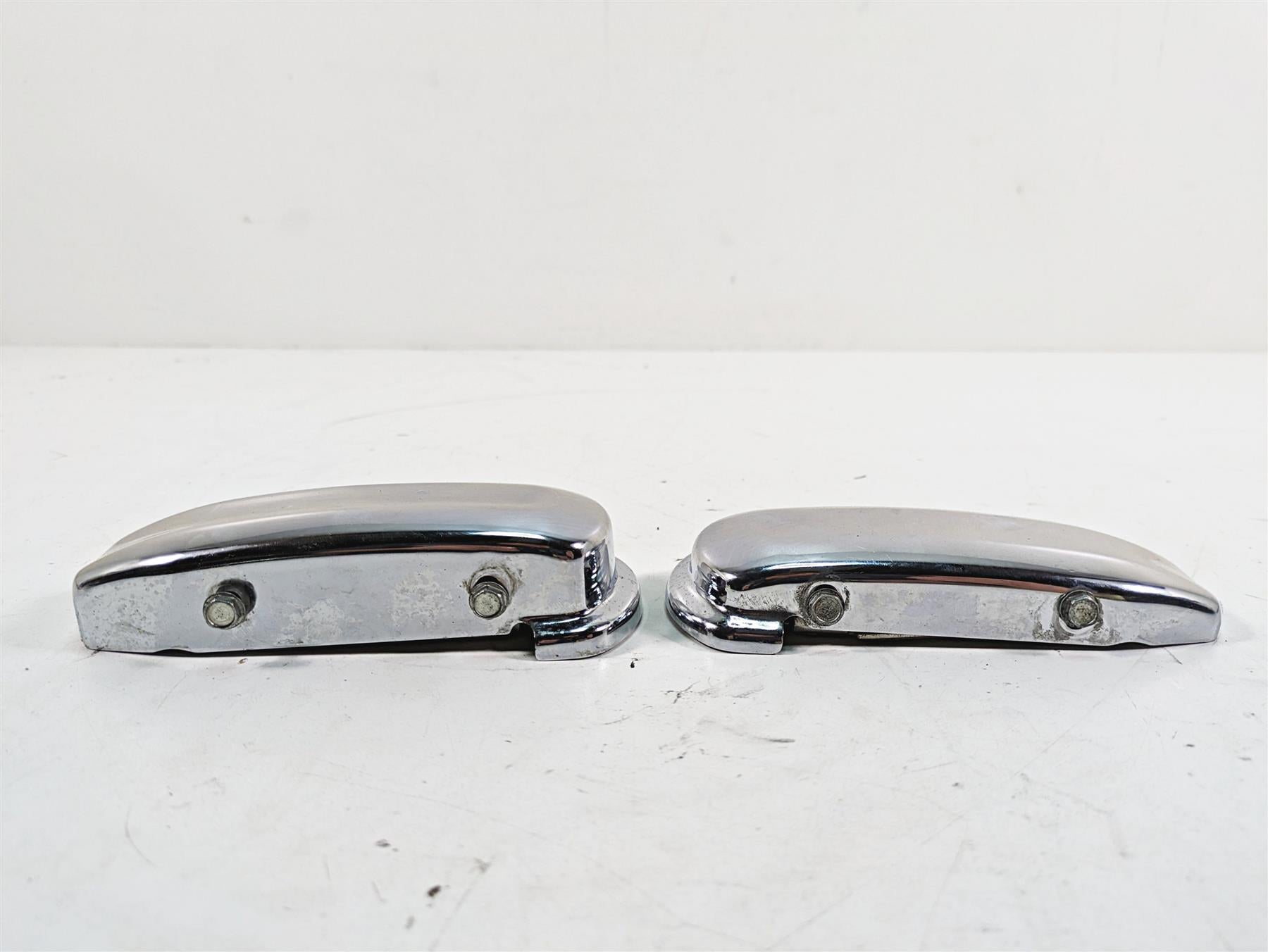 2009 Harley Dyna FXDFSE CVO Fat Bob Low Profile Rear Axel Cover Set 47645-09 {{ shop.shopifyCountryName }} - Mototech271
