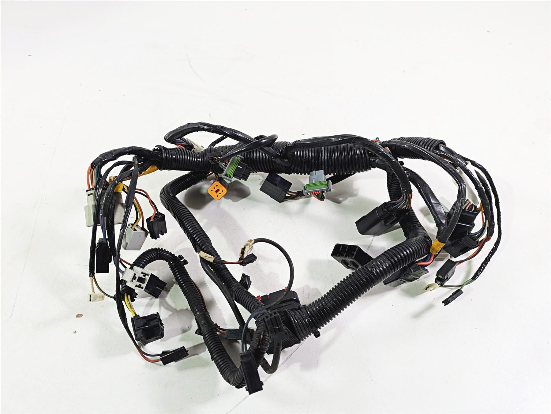 2010 Harley Touring FLHTK Electra Glide Front Wiring Harness - Read 70232-10