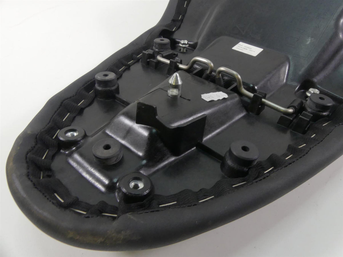 2015 Triumph 1050 Speed Triple R Standard Dual Saddle Seat -No Cuts T2304444 {{ shop.shopifyCountryName }} - Mototech271