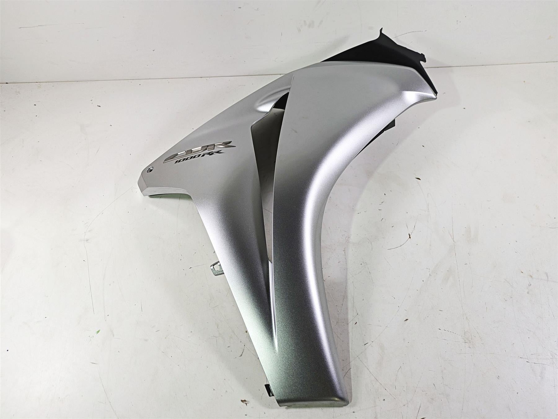 2008 Honda CBR1000RR SC59 Right Main Fairing Cover Cowl 64350-MFL-670 {{ shop.shopifyCountryName }} - Mototech271