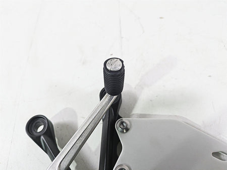 2020 Kawasaki ZX6R Ninja Left Footpeg Foot Peg Shifter Lever 35063-0160-18R {{ shop.shopifyCountryName }} - Mototech271