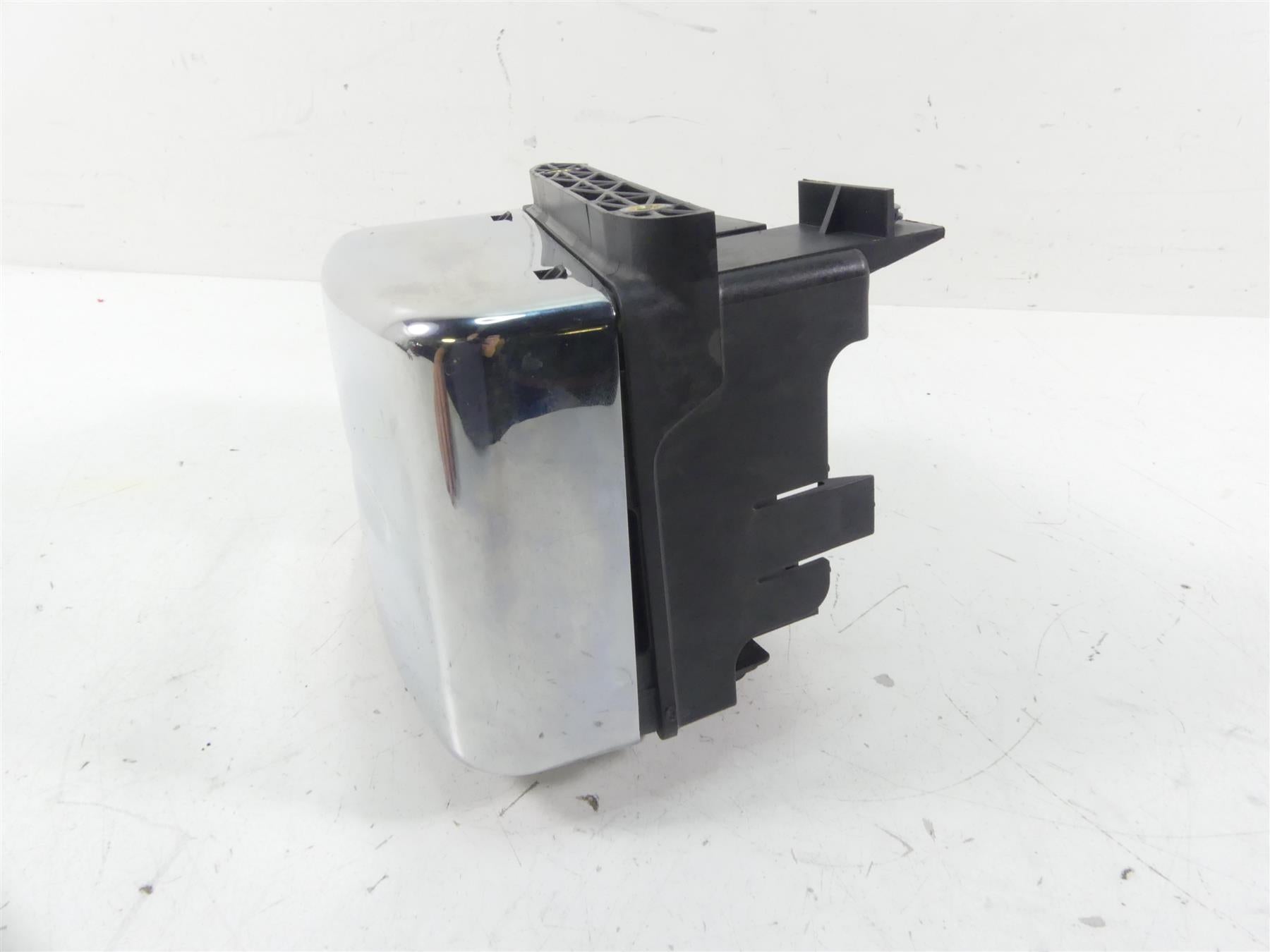 2014 Harley FXDL Dyna Low Rider Electric Holder Tray & Chrome Cover 70367-12 {{ shop.shopifyCountryName }} - Mototech271