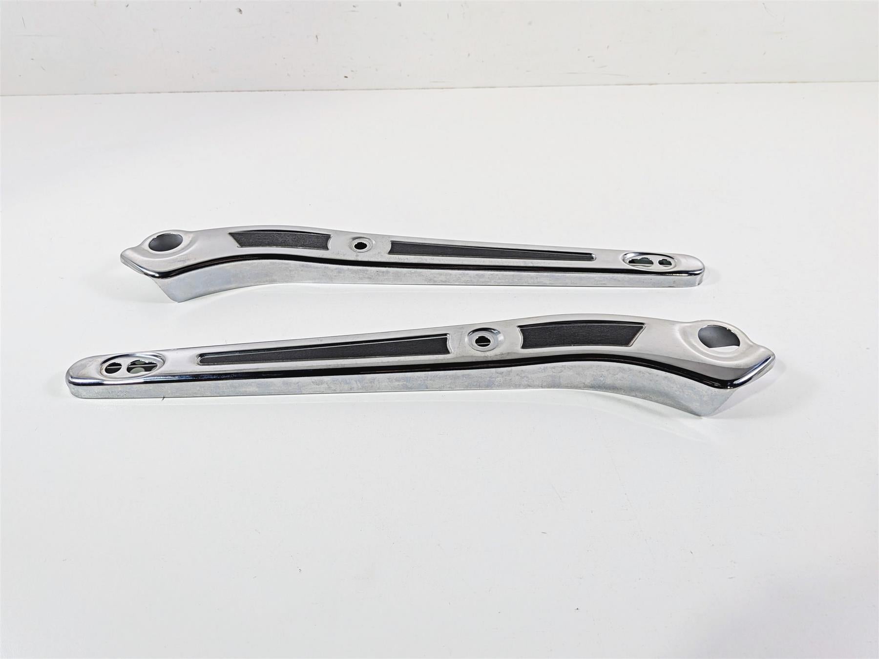 2014 Harley FXDL Dyna Low Rider Rear Fender Struts Braces 57300024 57300026 {{ shop.shopifyCountryName }} - Mototech271