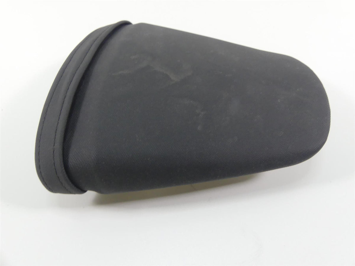 2022 Suzuki GSXR750 Rear Passenger Pillion Seat Saddle -No Tears 45300-14J11-P3H {{ shop.shopifyCountryName }} - Mototech271