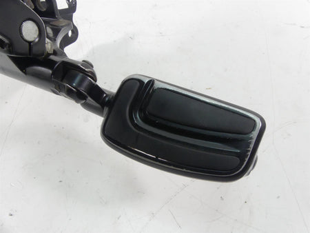 2017 Harley FXSE CVO Pro Street Breakout Front Left Footpeg & Shifter 33683-07 {{ shop.shopifyCountryName }} - Mototech271