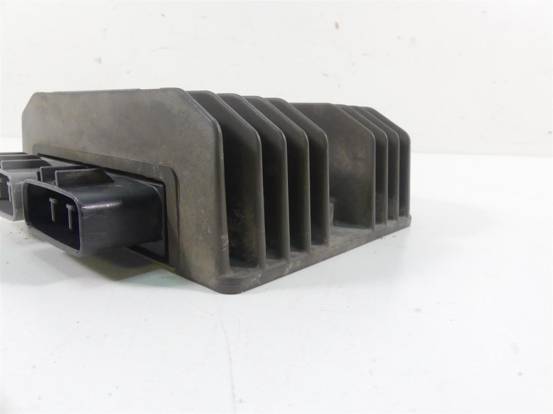 2020 Honda Talon SXS1000R S2R Rectifier Voltage Regulator 31600-HL6-A01 FH025AA {{ shop.shopifyCountryName }} - Mototech271