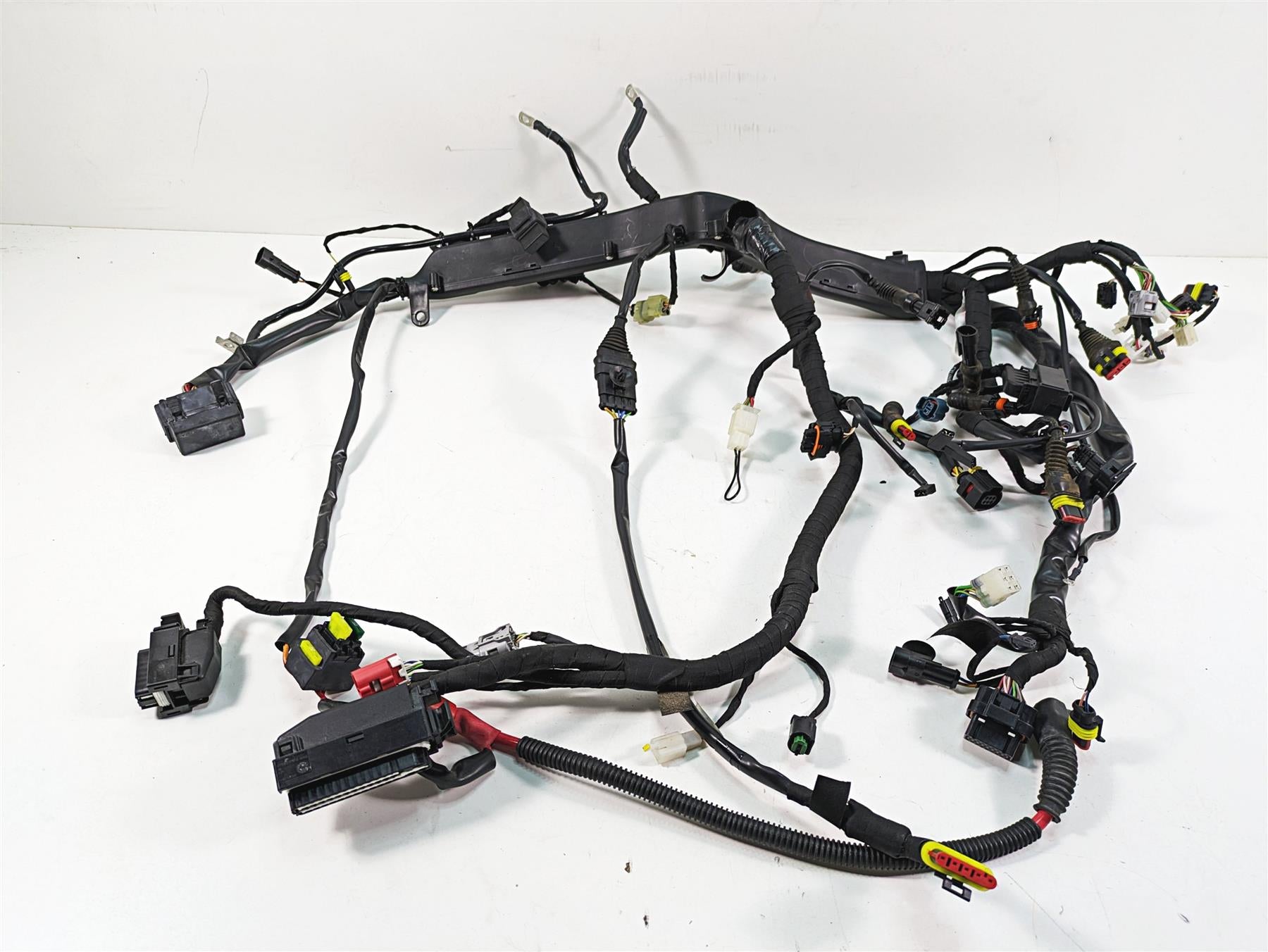 2020 Moto Guzzi V85 TT Adventure Main Wiring Harness Loom - No Cuts 2D000444