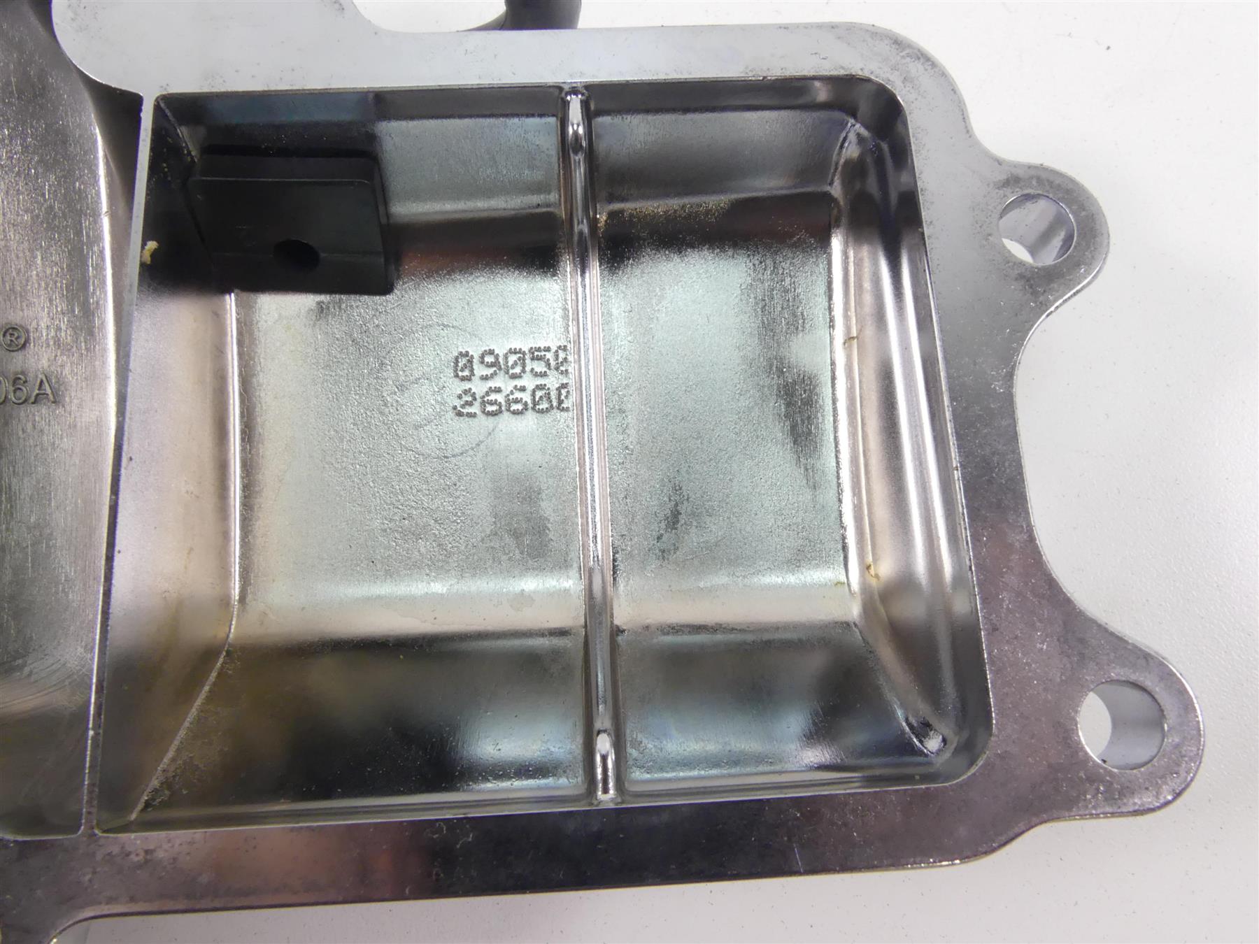 2009 Harley Dyna FXDF SE CVO Fat Bob Transmission Upper Top Cover 34471-06A {{ shop.shopifyCountryName }} - Mototech271