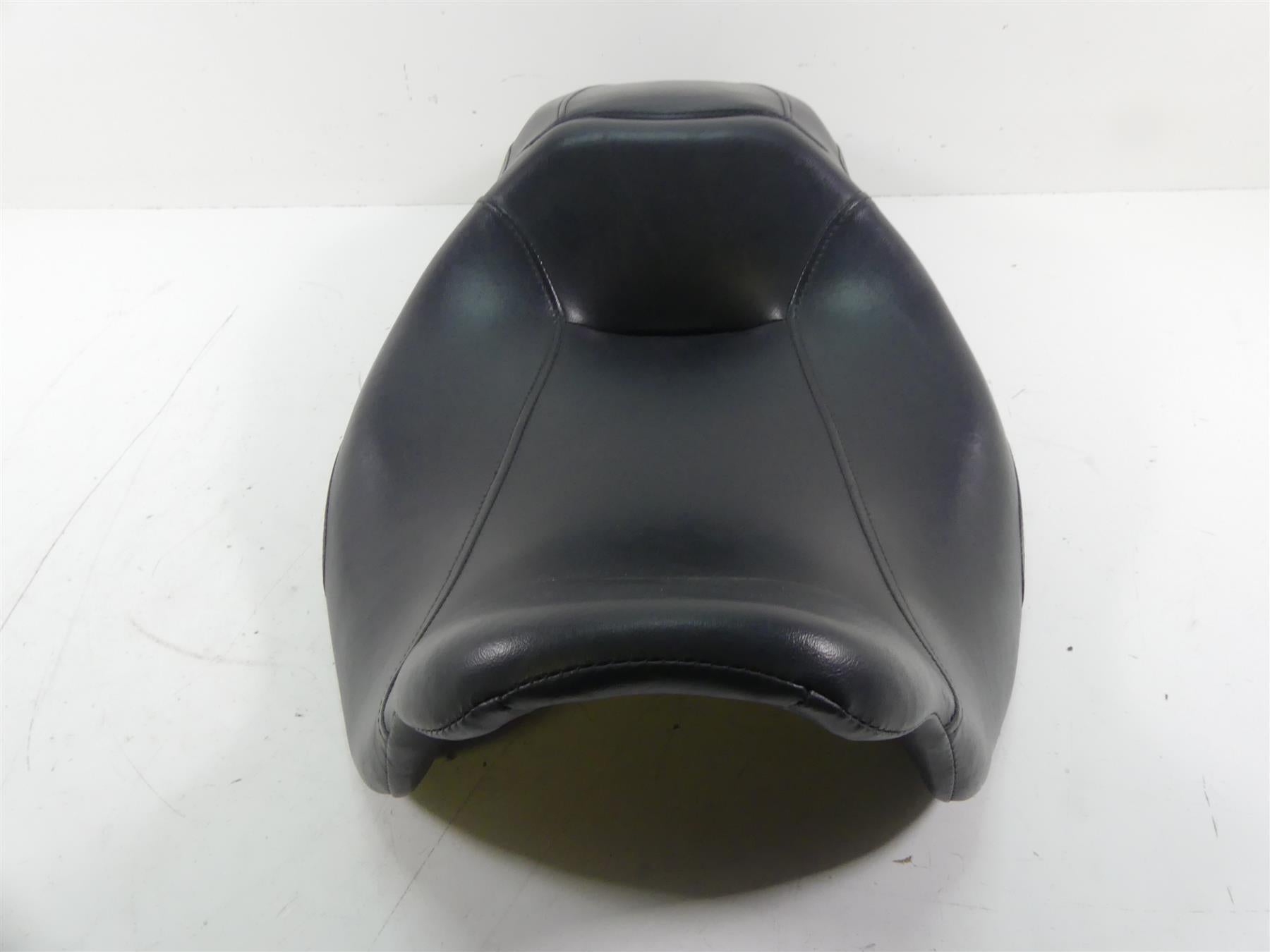 2014 Harley Touring FLHX Street Glide Seat Saddle - No Tears 52320-11 {{ shop.shopifyCountryName }} - Mototech271