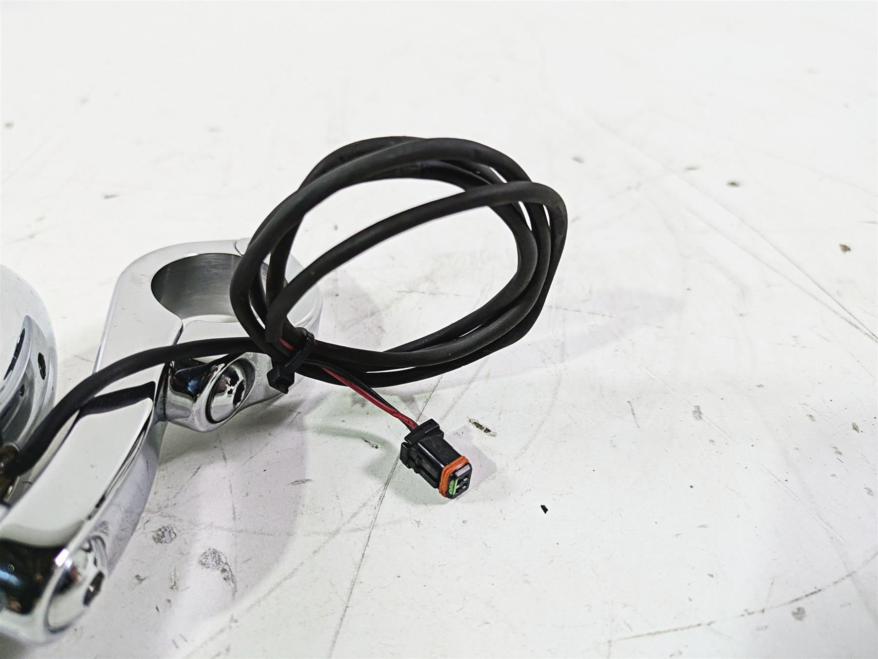 2015 Harley Touring FLHTKL E -Glide Low Led Daymaker Driving Lights 68000386 {{ shop.shopifyCountryName }} - Mototech271