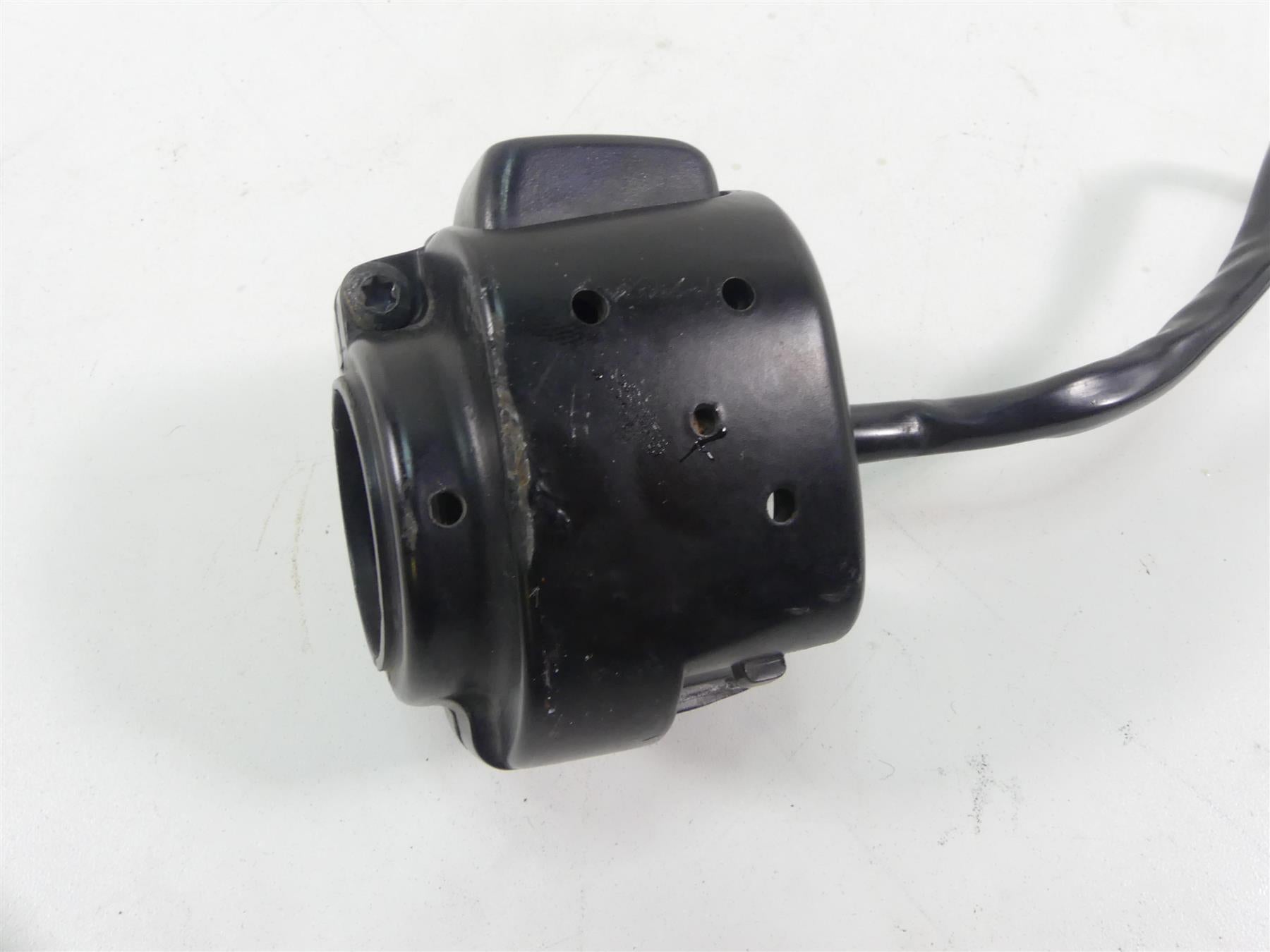 1999 Harley Davidson Sportster XL1200 Left Hand Blinker Control Switch 71682-06A {{ shop.shopifyCountryName }} - Mototech271