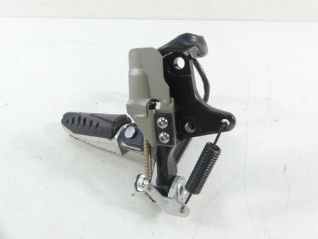 2020 Yamaha VMX17 1700 Right Front Driver Rider Footpeg Foot Peg 2S3-27443-10-00 {{ shop.shopifyCountryName }} - Mototech271