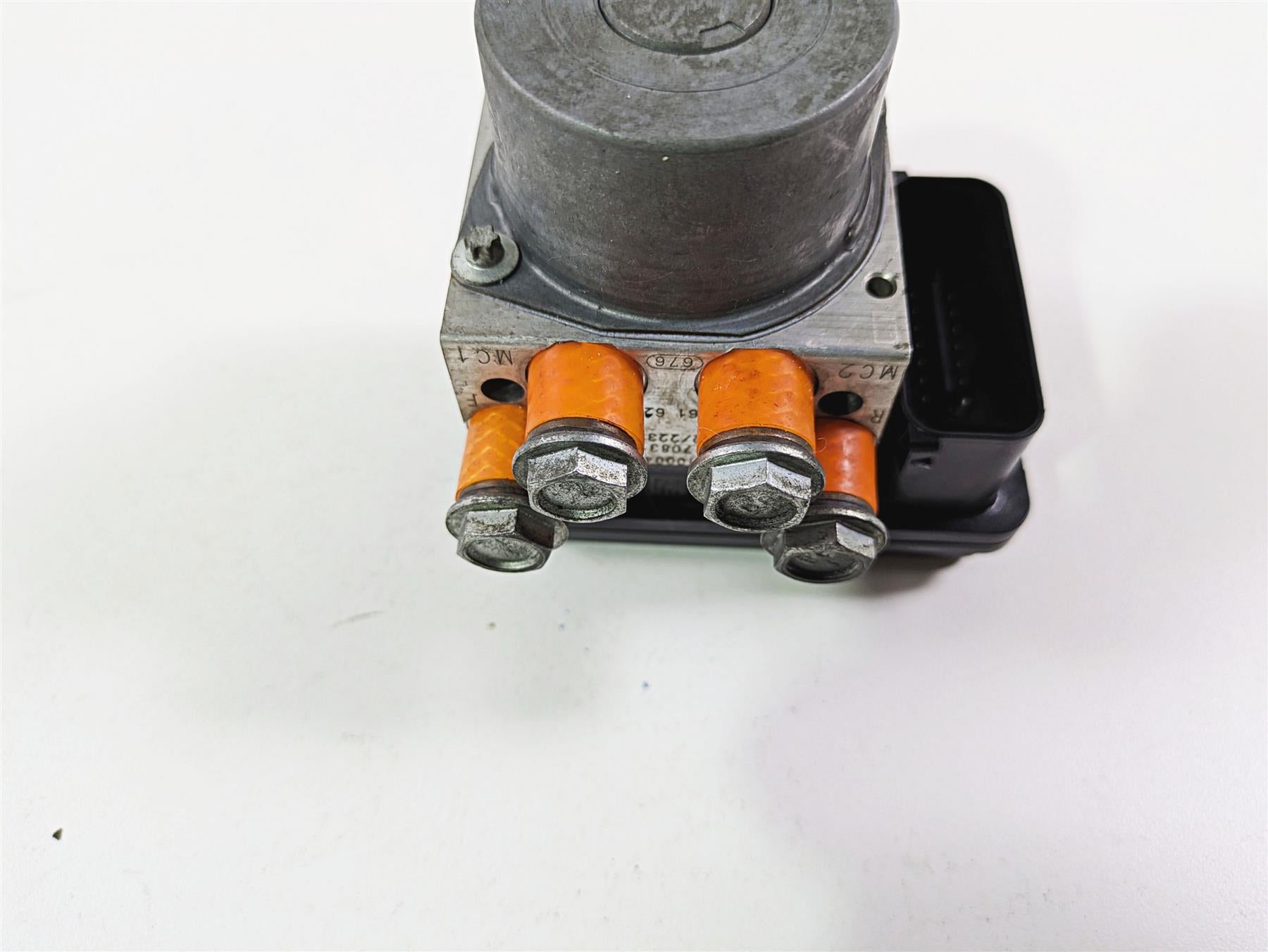 2018 Harley FLHCS Softail Heritage 115th Abs Brake Pump Module Unit 41100044B {{ shop.shopifyCountryName }} - Mototech271