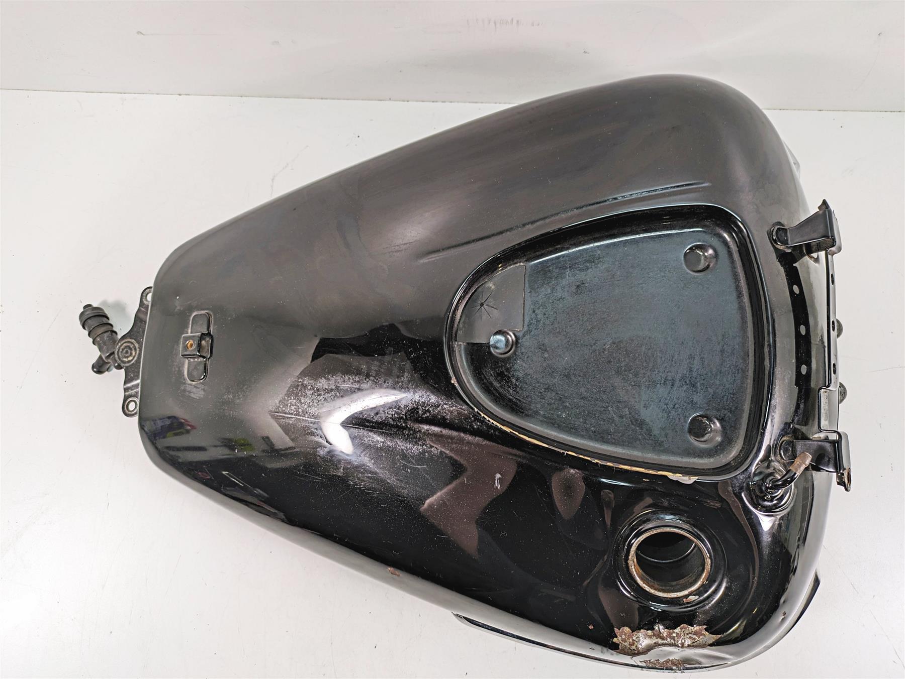 2009 Yamaha XV1900 Raider Dented Fuel Gas Petrol Tank 5C7-YK241-00-P1 {{ shop.shopifyCountryName }} - Mototech271