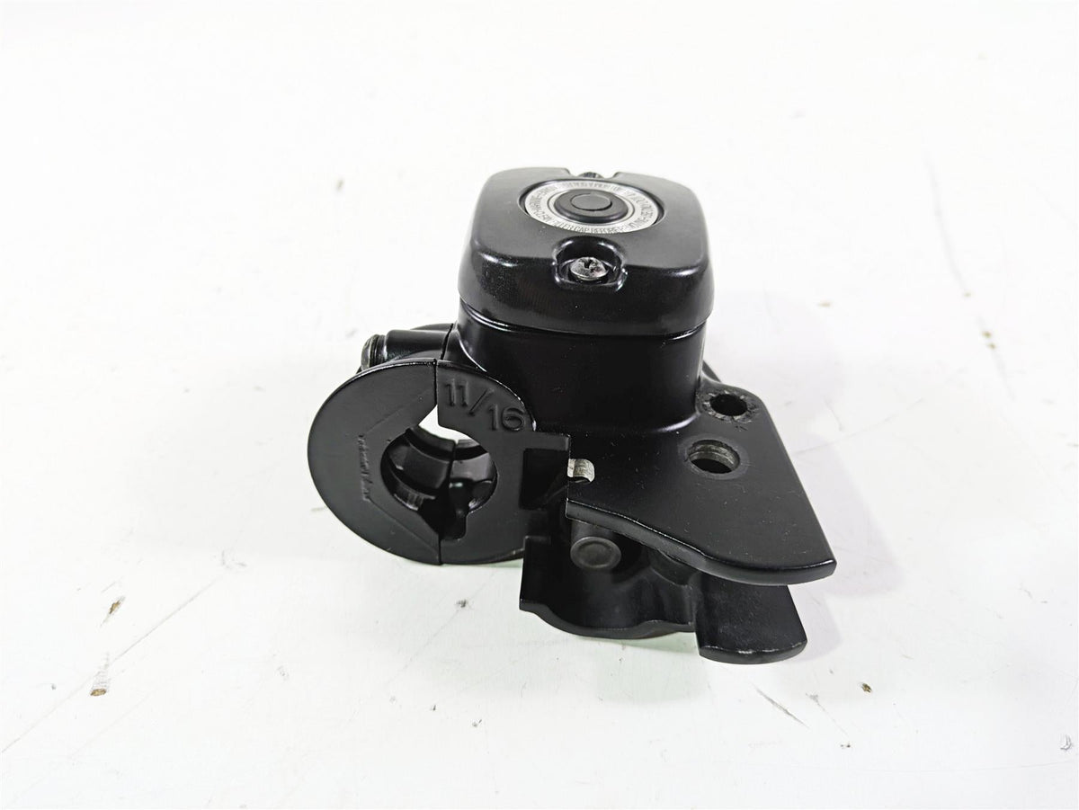 2015 Harley FXDL Dyna Low Rider Front Brake Master Cylinder 11/16 45170-08F {{ shop.shopifyCountryName }} - Mototech271