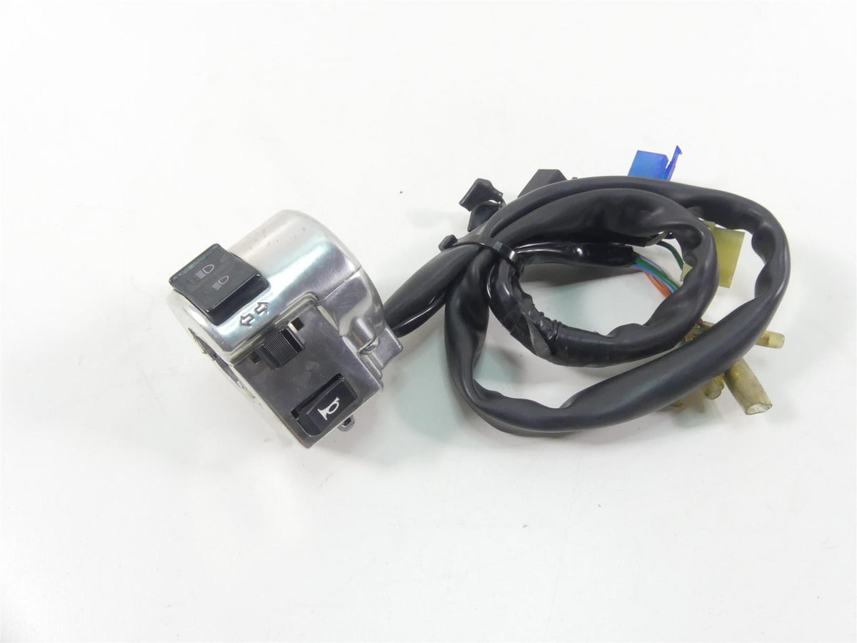 2002 Honda VTX1800 C Left Hand Light Blinker Horn Control Switch 35020-MCH-000 {{ shop.shopifyCountryName }} - Mototech271