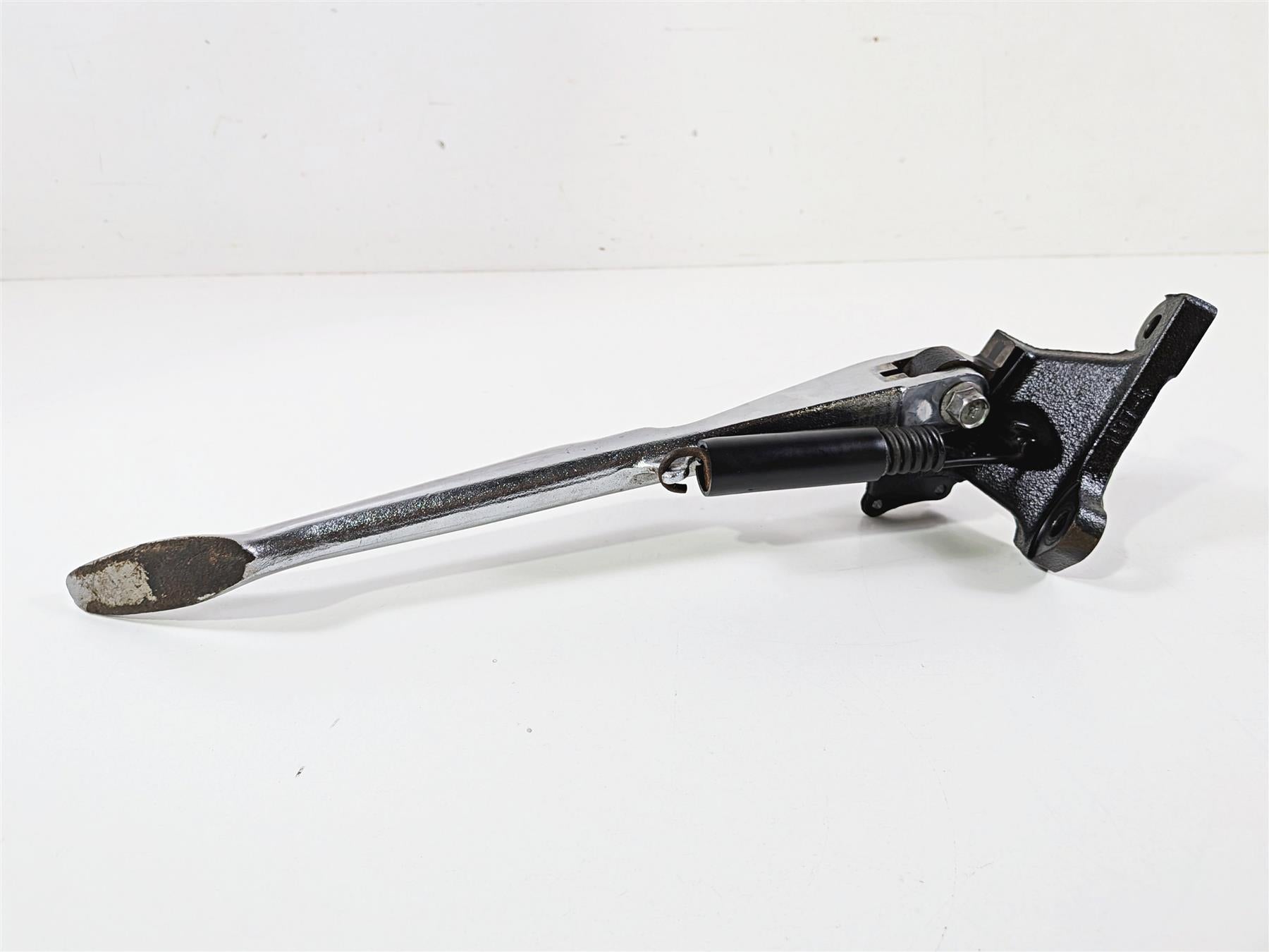 2012 Yamaha XV1900 Raider S Side Kickstand Kick Stand & Mount 1D7-27311-00-00 {{ shop.shopifyCountryName }} - Mototech271