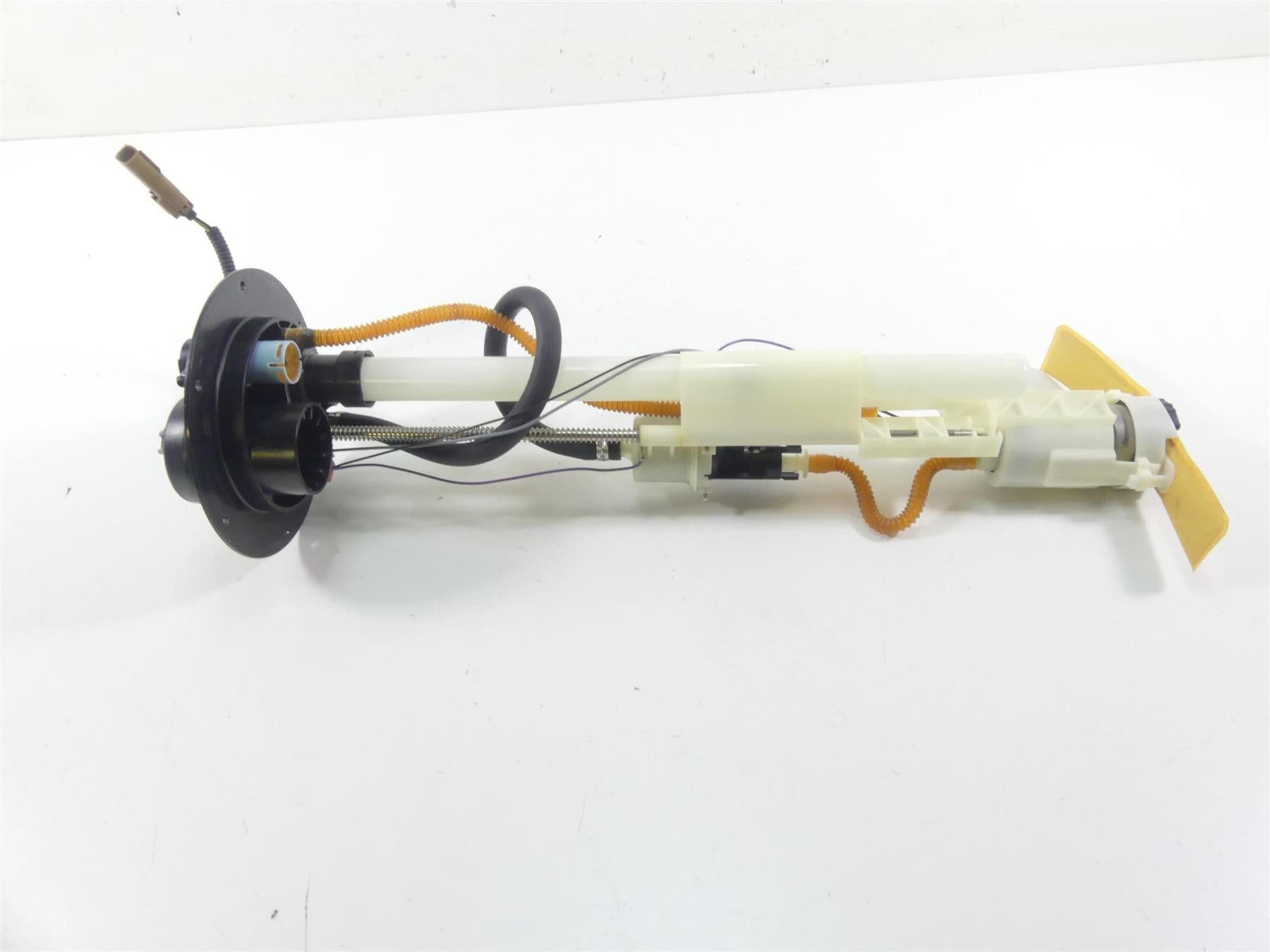 2011 Harley VRSCF Muscle Rod Fuel Gas Petrol Pump - Tested 75310-07 {{ shop.shopifyCountryName }} - Mototech271