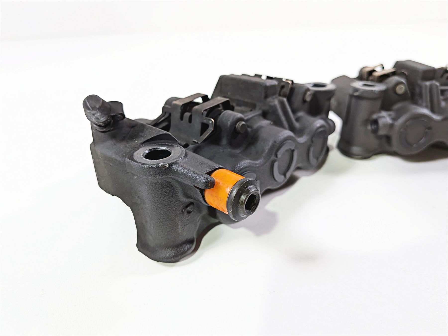 2008 Yamaha YZF R1 RN19 Front Brake Caliper Set 6 Piston 4C8-2580T-01-00 {{ shop.shopifyCountryName }} - Mototech271
