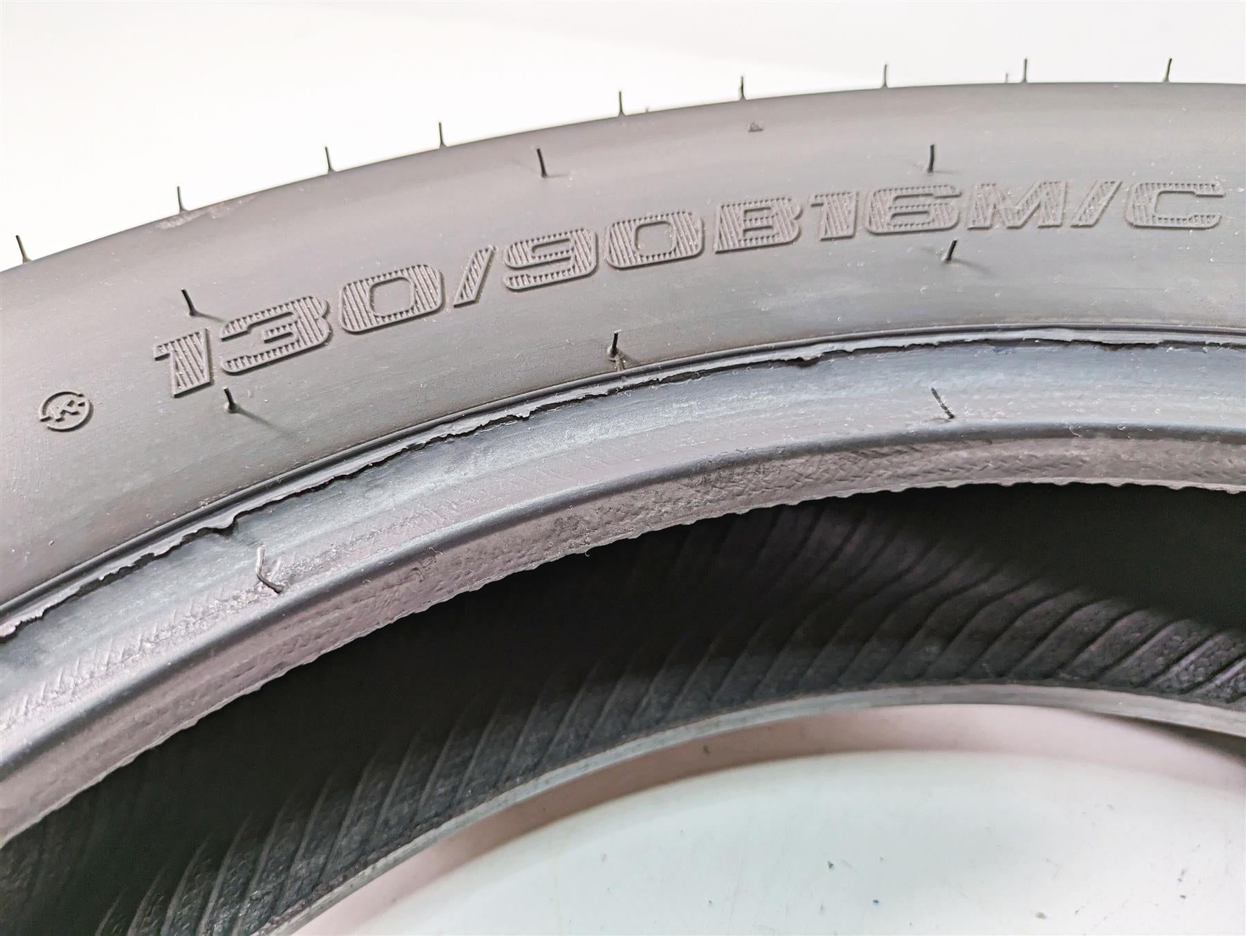 2005 Harley Touring FLHTCUI Electra Glide Used Motorcycle Front Tire Shinko SR777F 130/90/16 87-4585 {{ shop.shopifyCountryName }} - Mototech271