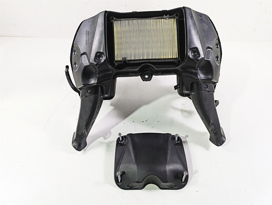 2016 BMW R1200RS K54 Air Filter Box Cleaner Breather & Tubes 13718523907 {{ shop.shopifyCountryName }} - Mototech271