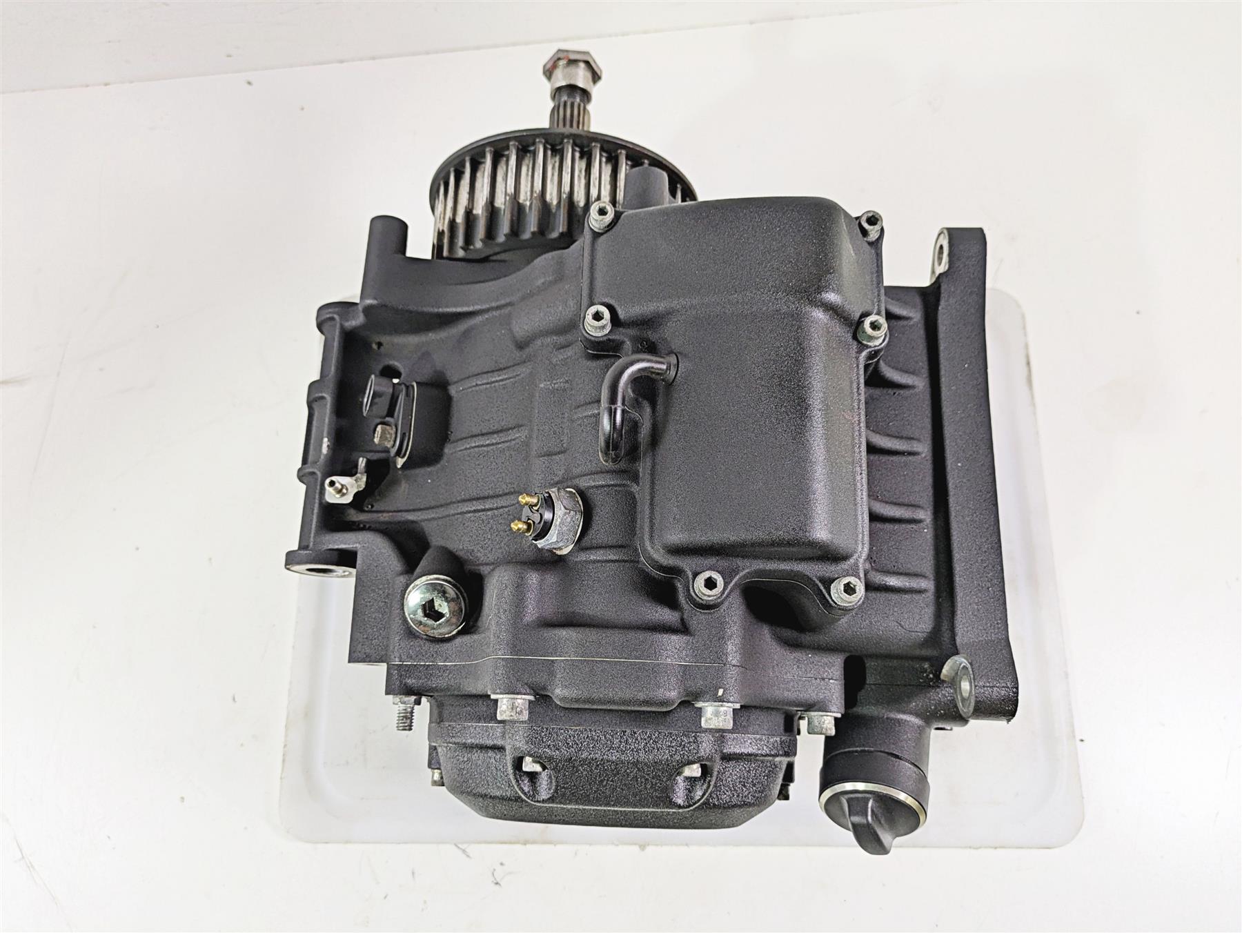 2015 Harley FXDF Dyna Fat Bob Transmission Gear Box 6 Speed - 14k 33083-10A {{ shop.shopifyCountryName }} - Mototech271