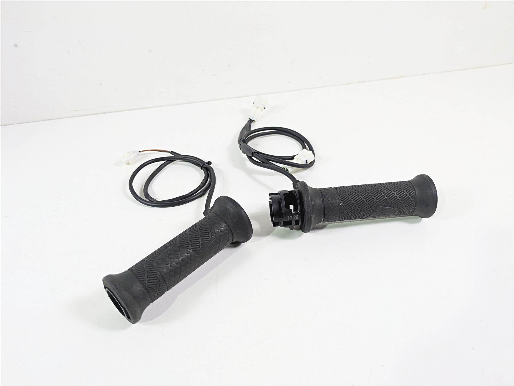 2017 KTM 1290 Super Duke GT Left Right Heated Hand Grip Set {{ shop.shopifyCountryName }} - Mototech271
