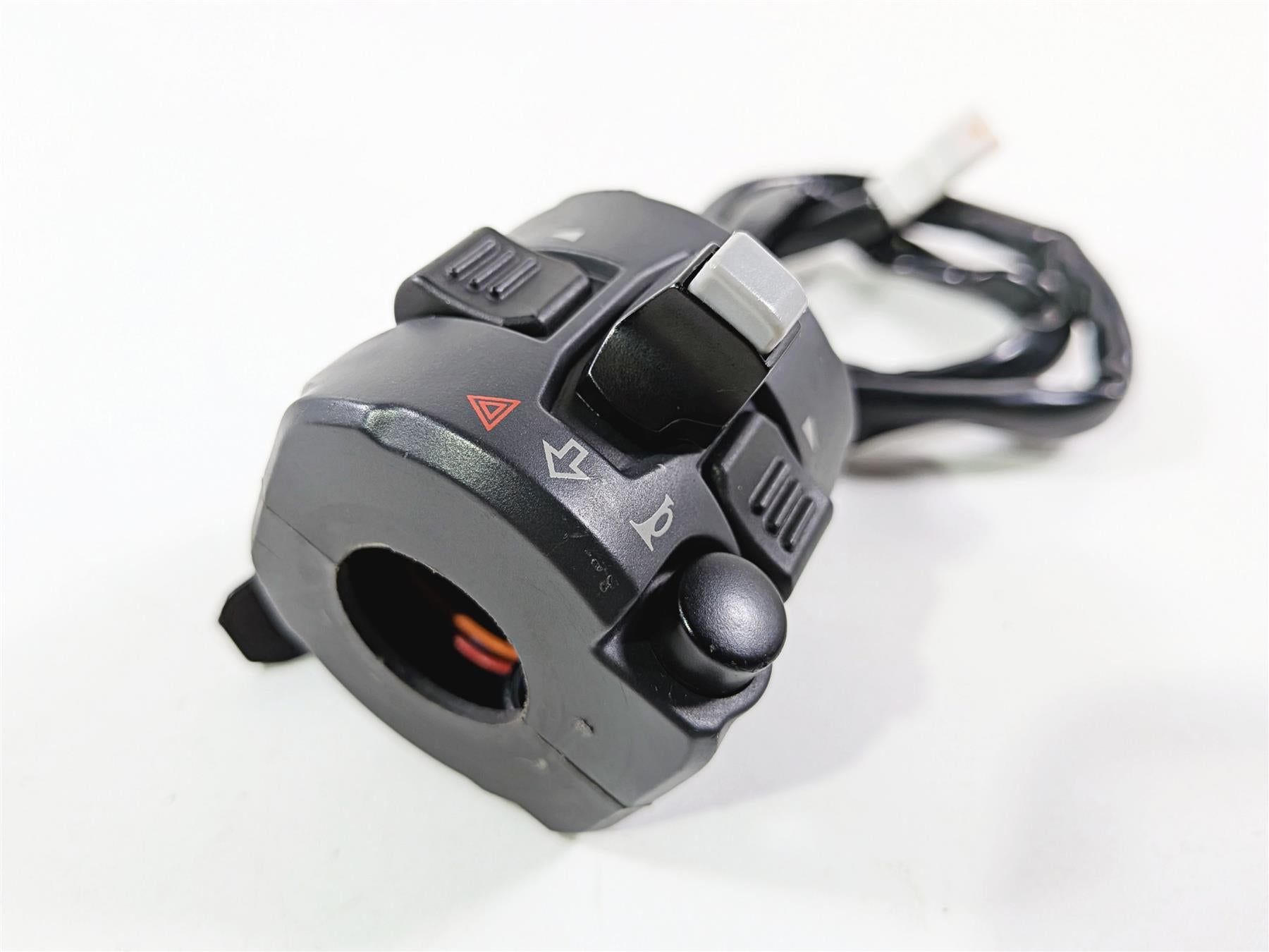 2017 Ducati 959 Panigale Left Hand Turn Signal Control Switch -Read 65110132A-Mototech271