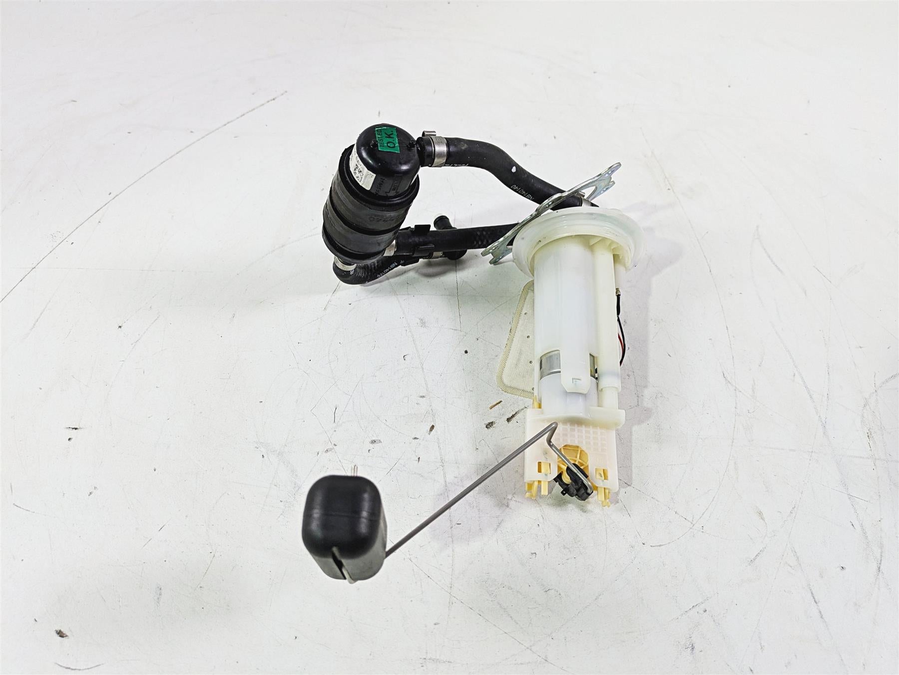 2023 BMW G310R K03 Fuel Gas Petrol Pump 4K - Tested 16148545351 {{ shop.shopifyCountryName }} - Mototech271