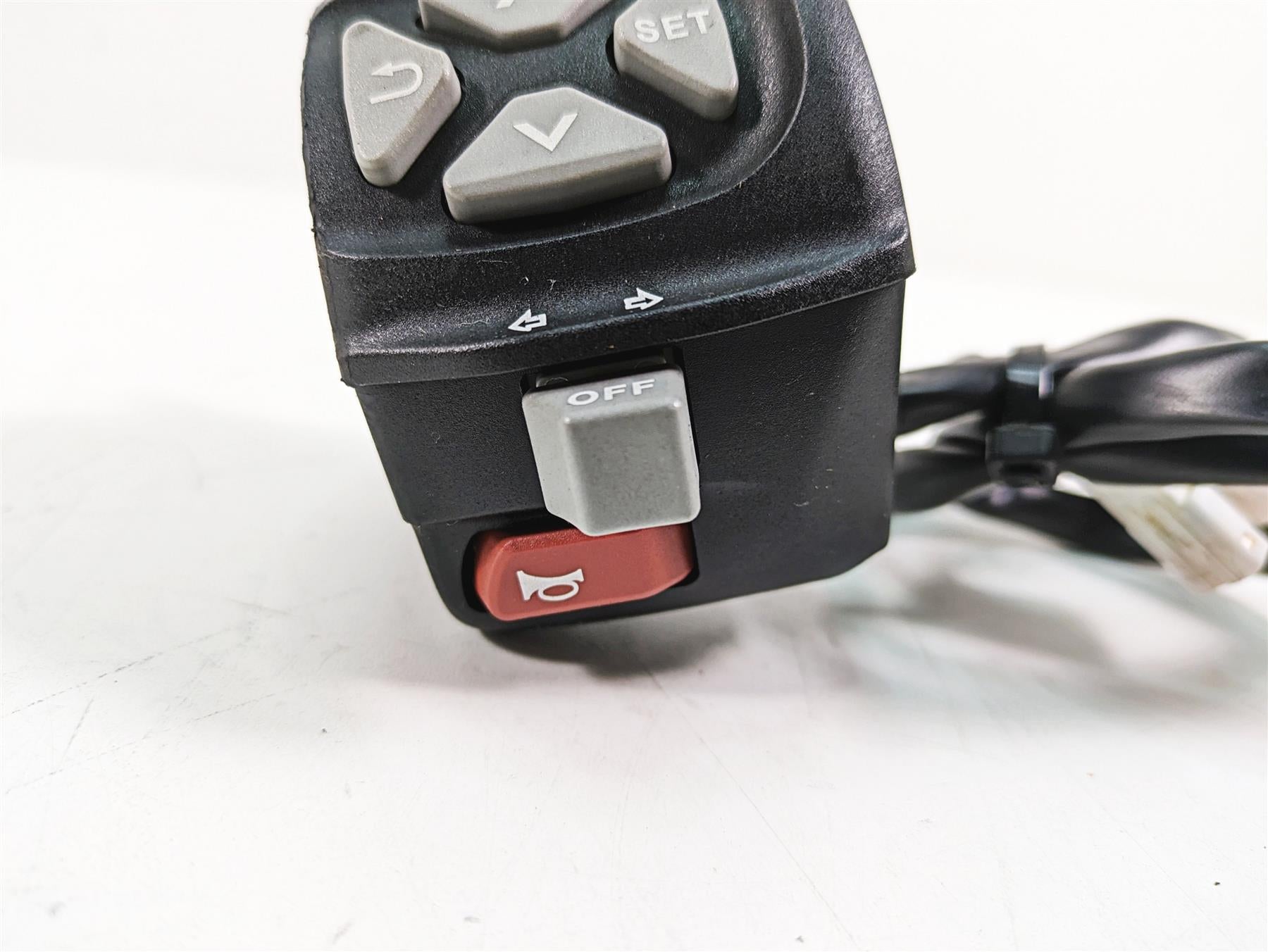 2018 KTM 1090 Adventure R Left Hand Turn Signal Control Switch 60311070100 {{ shop.shopifyCountryName }} - Mototech271