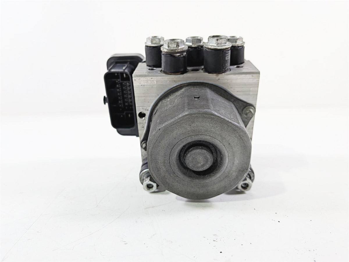 2015 Harley Touring FLTRUSE CVO Road Glide Abs Brake Pump Unit Module 41100013A-Mototech271