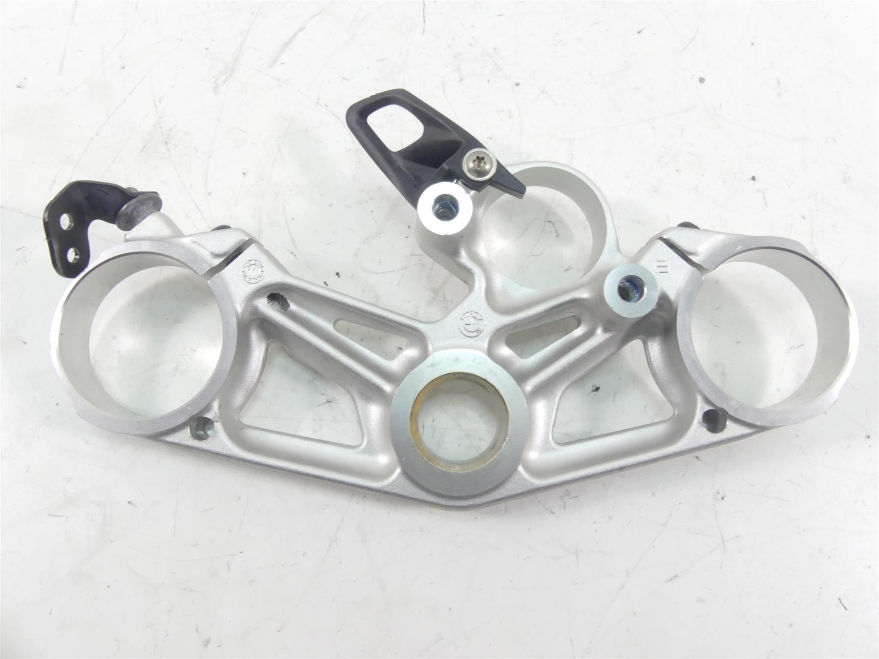 2012 BMW S1000RR K46 Upper Triple Tree Steering Clamp 31427713161 {{ shop.shopifyCountryName }} - Mototech271